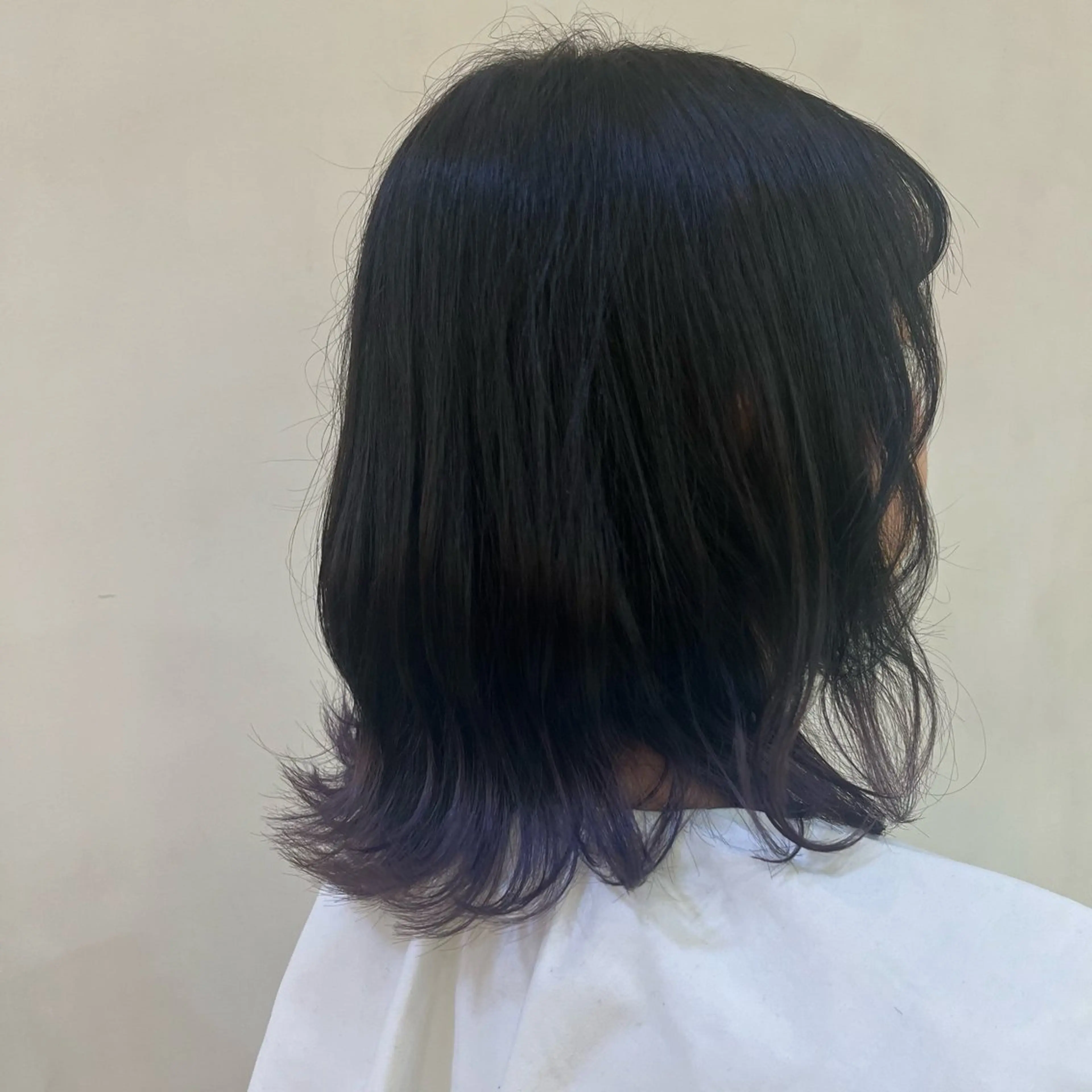 ミディアム カット ヘアカラー 樋口 莉奈のヘアスタイル