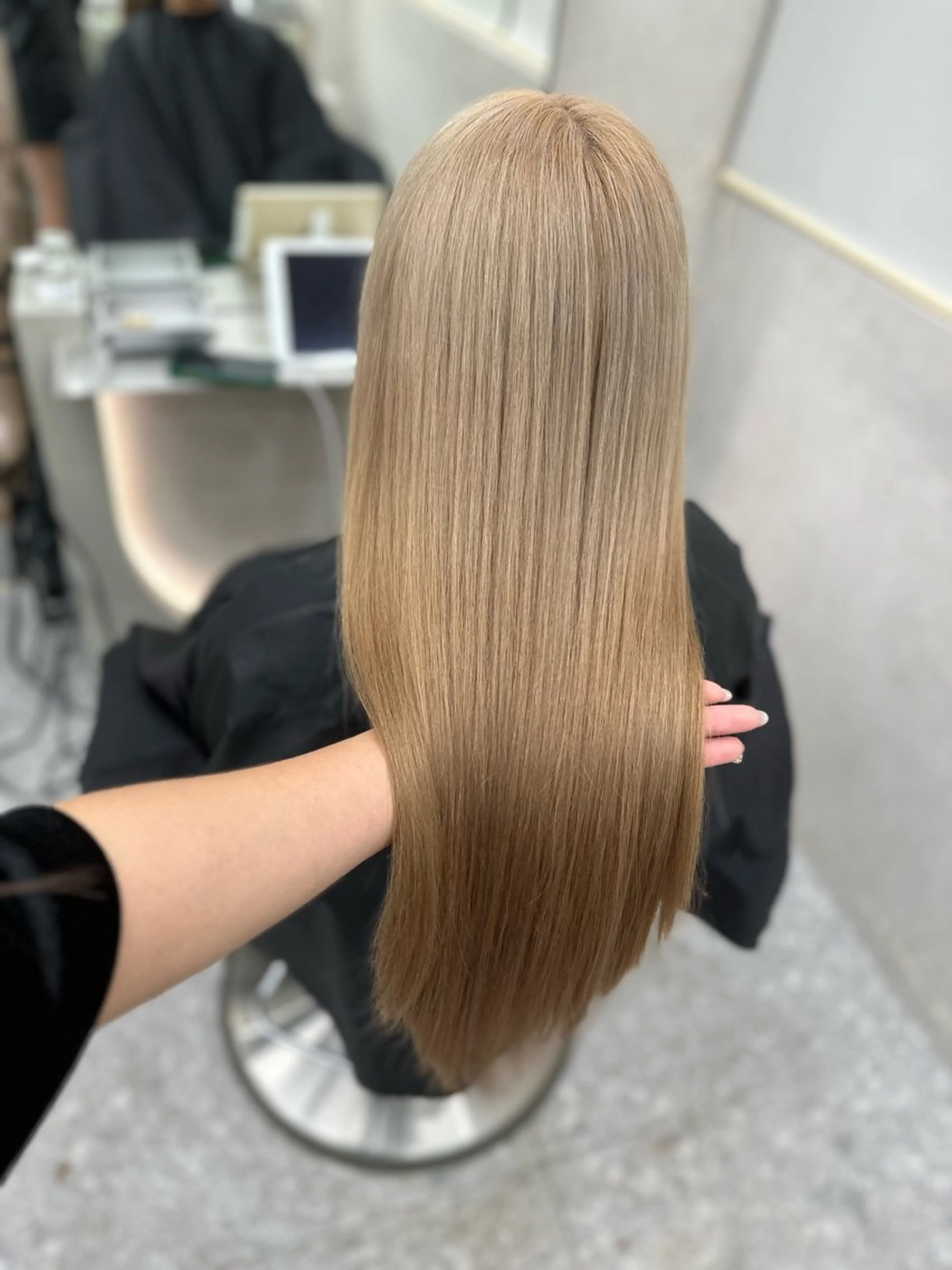 セミロング ヘアカラー トリートメント Lond  mare 🦋ayana🦋のヘアスタイル