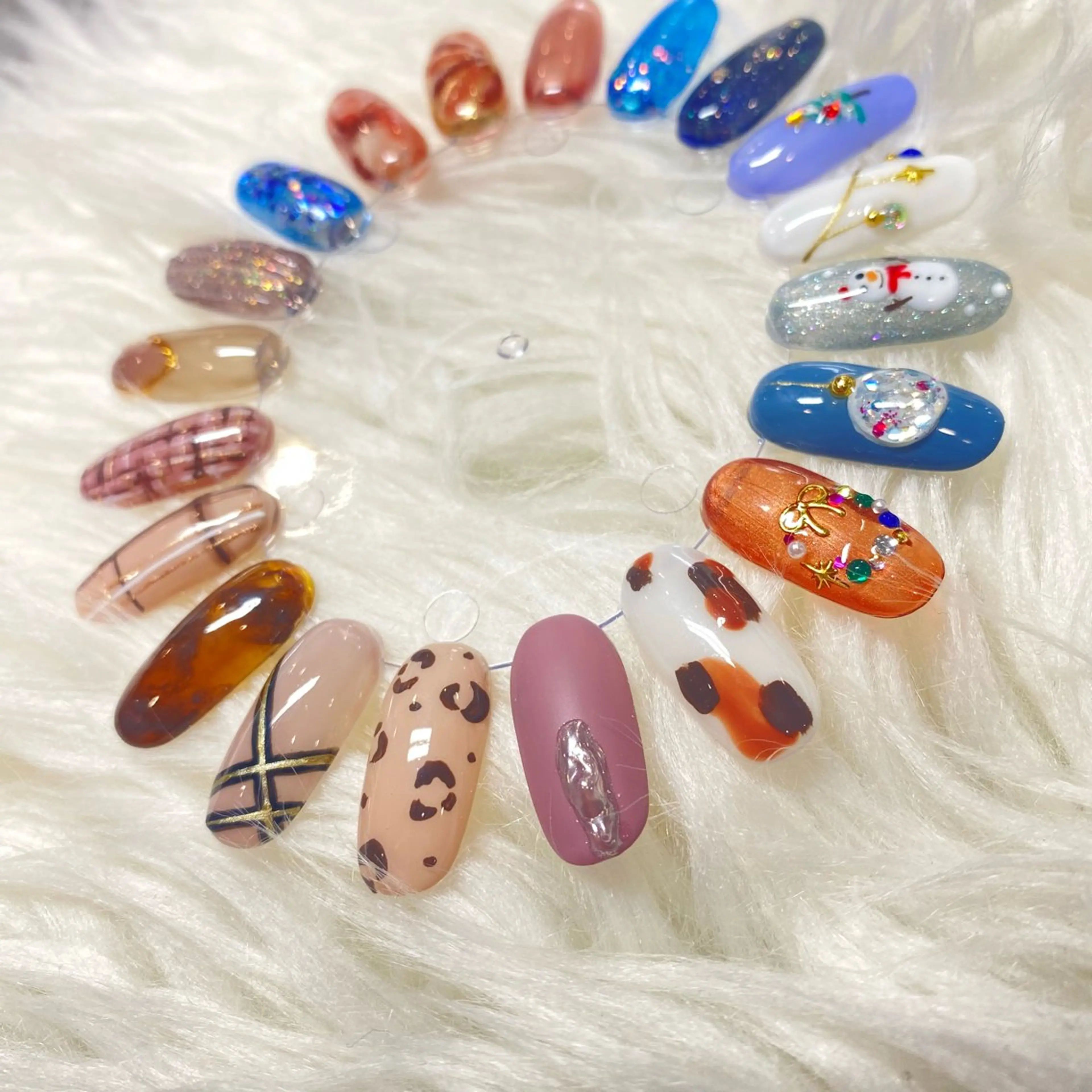 ミディアム 齋藤 佳奈のネイルデザイン