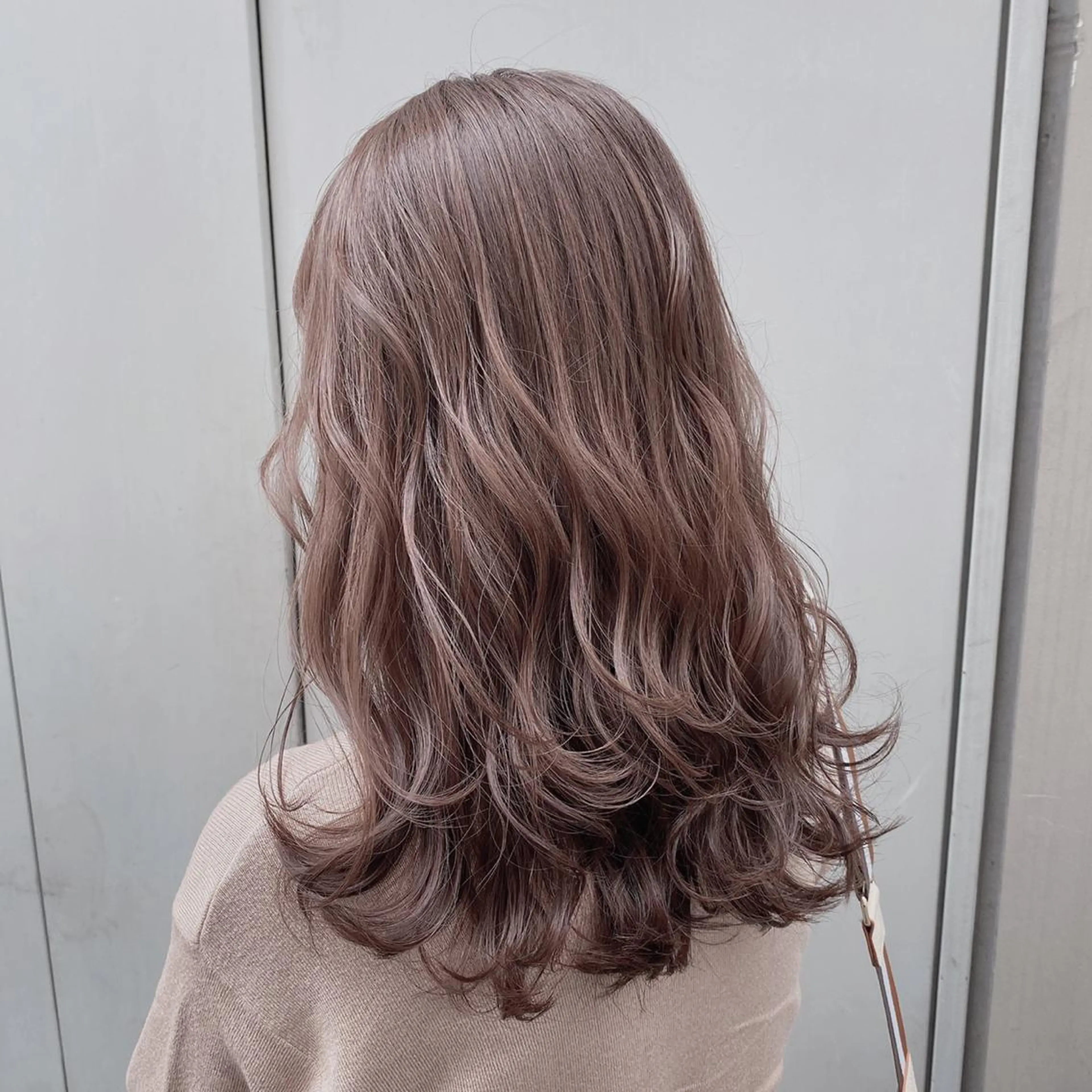 ロング カラー パーマ ヘアアレンジ メンズ キッズ ネイル マツエク・マツパ ベージュカラー ミルクティーベージュ ヘアカラー 🦋韓国風カラー🦋 こうせい原宿のヘアスタイル