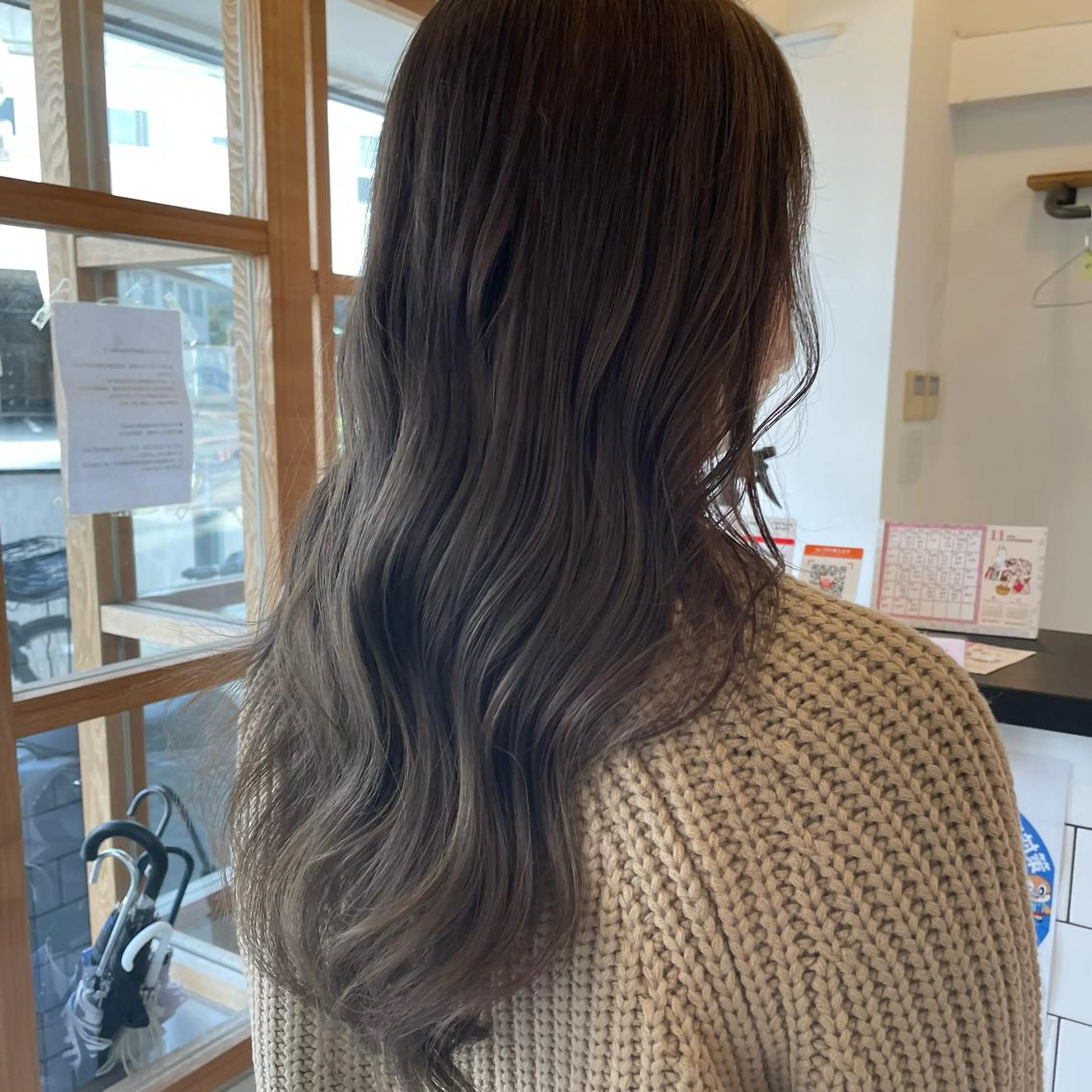 ロング カラー ヘアアレンジ ブリーチ 透明感カラー グレージュ 🎗秋山勇/ GEAR.代表のヘアスタイル