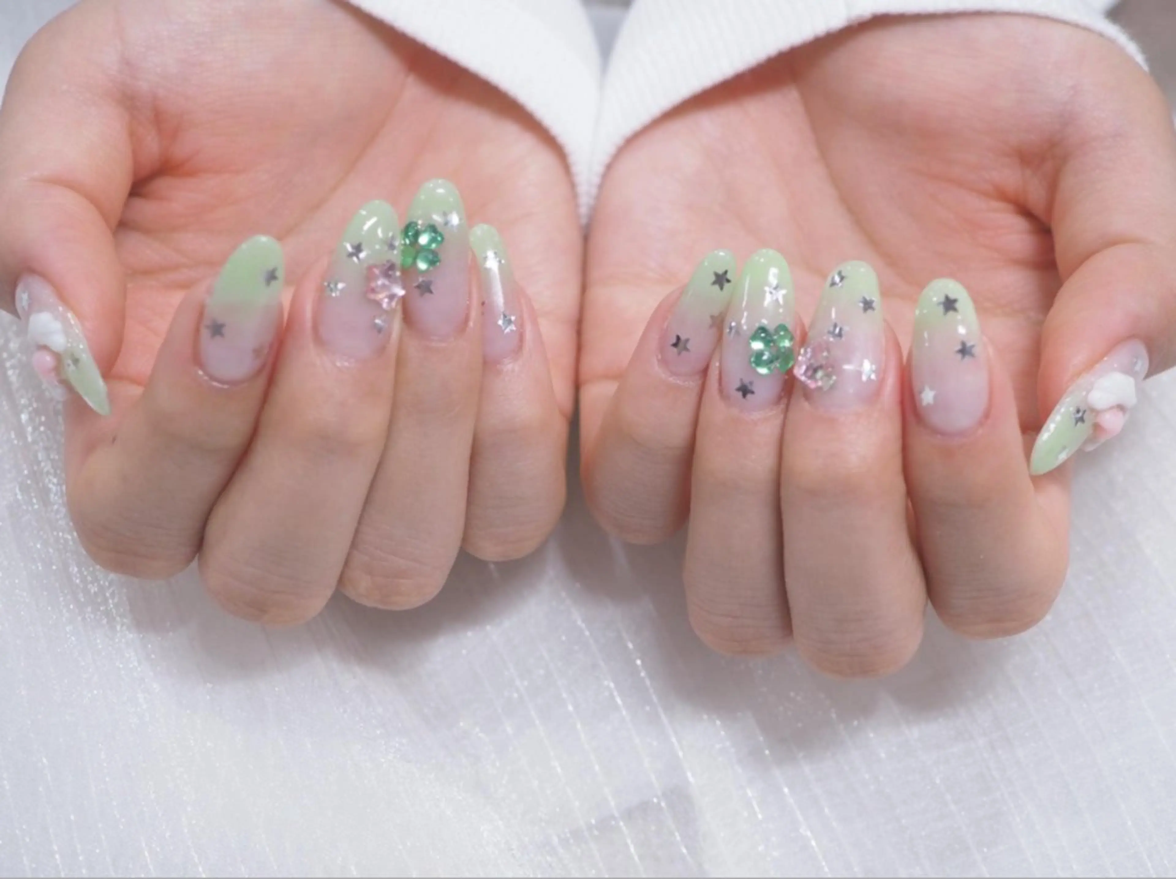 ネイル 小笹 侑紀のネイルデザイン