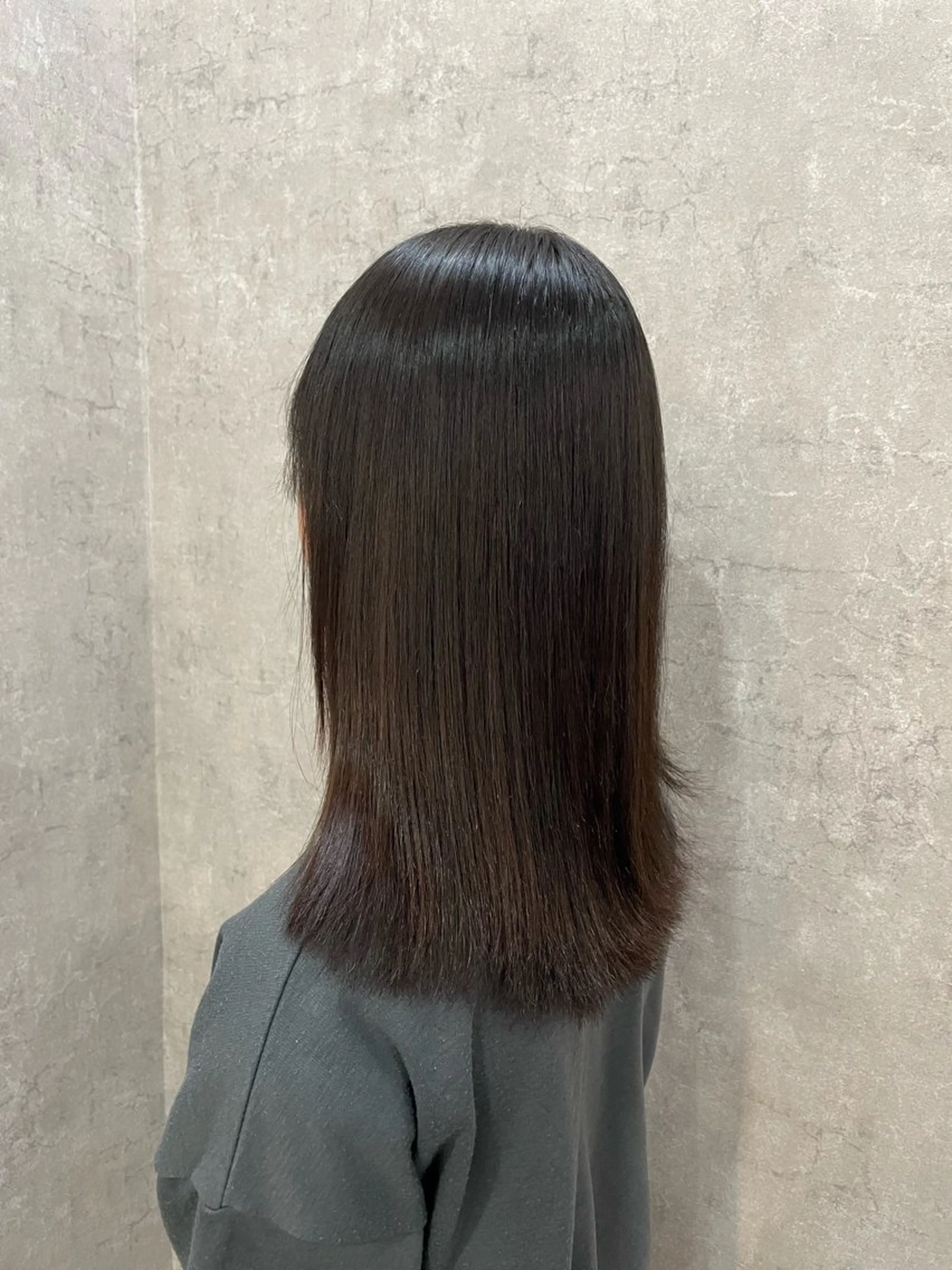 セミロング 松下 美織のヘアスタイル