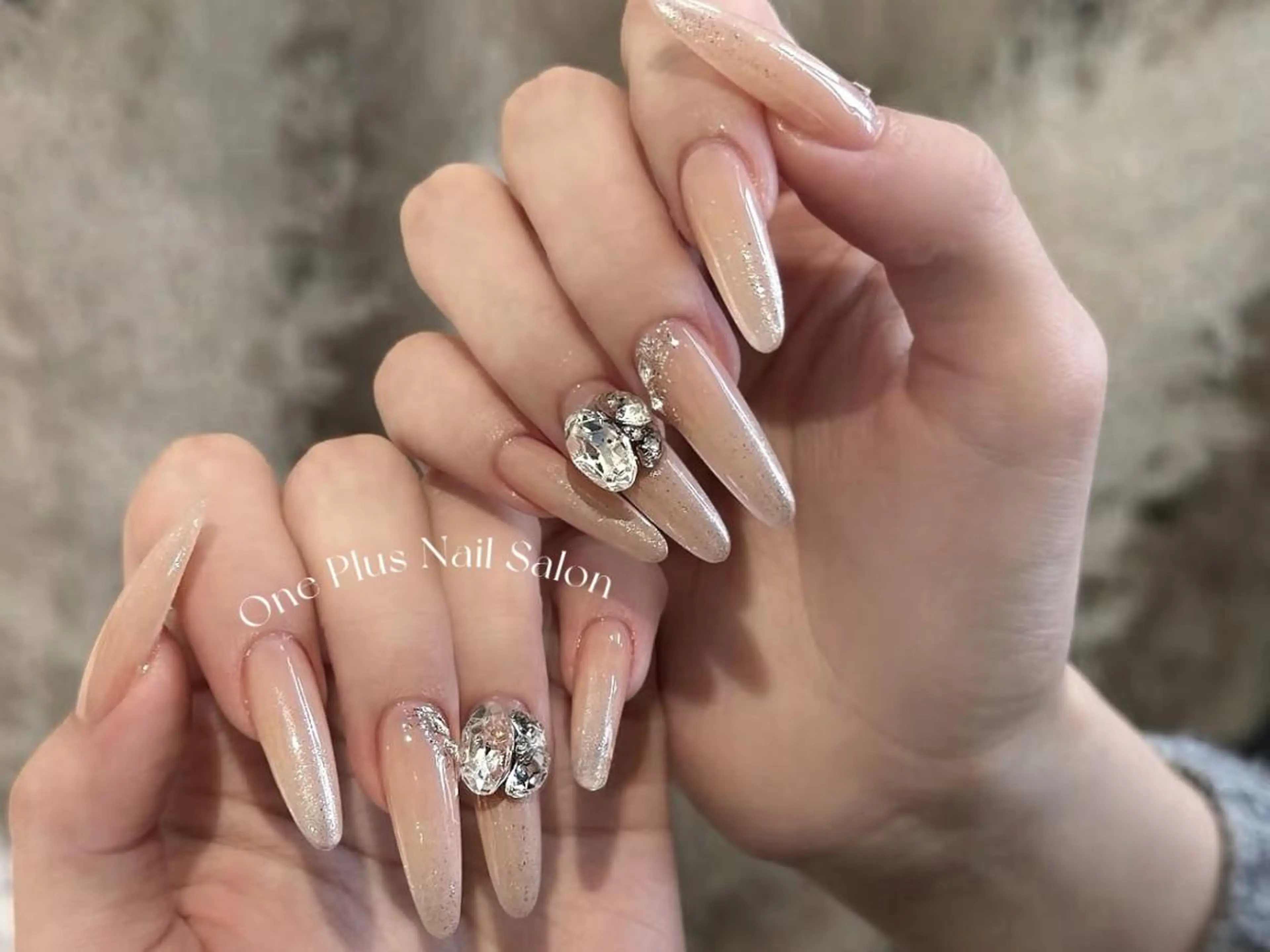 ネイル ガーリー ハート キラキラネイル 韓国ネイル ロングネイル ハンドネイル haruka 🧸のネイルデザイン