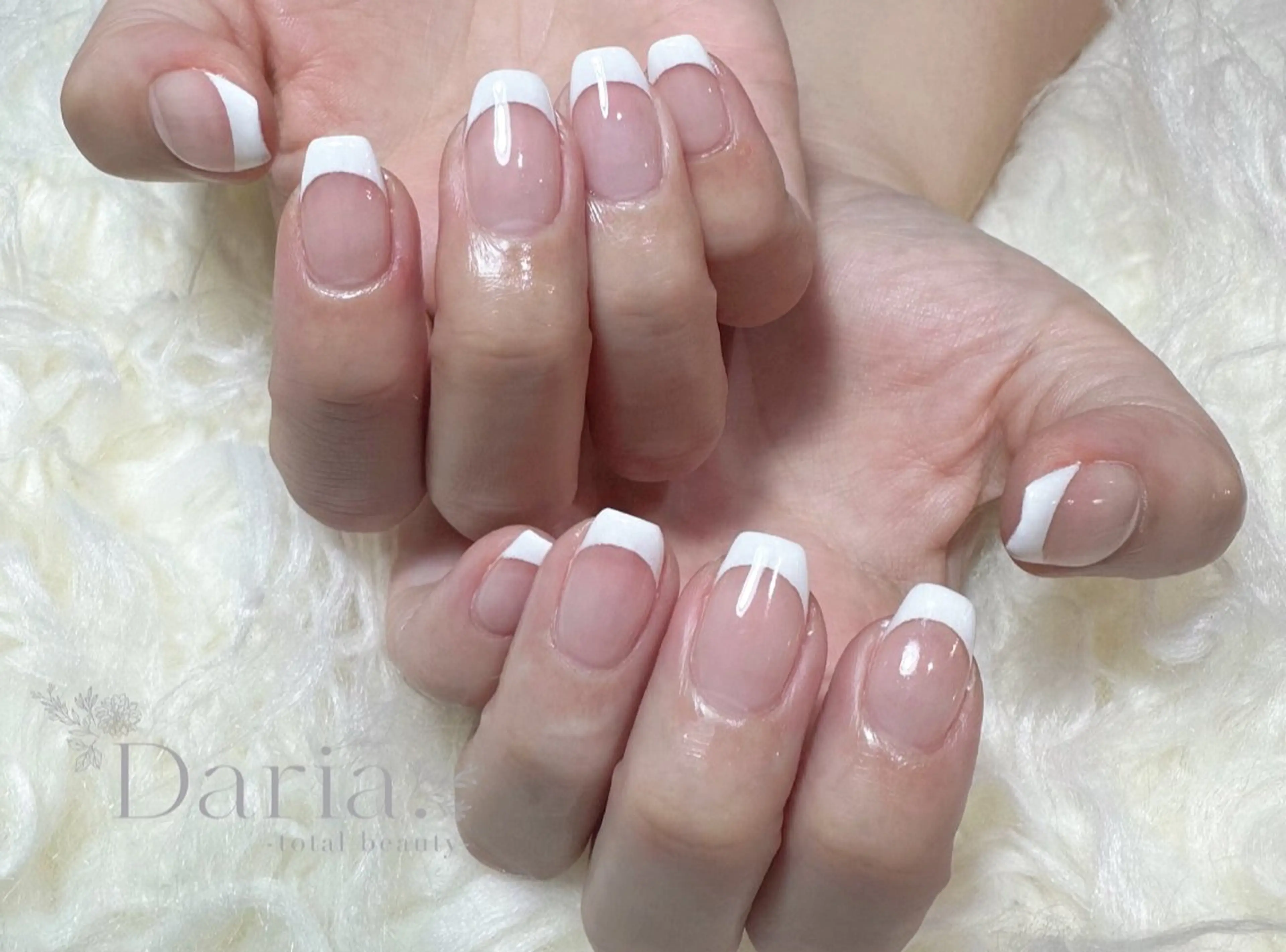 ネイル フレンチネイル ジェルネイル オフィスネイル パラジェル シンプルネイル Daria. nailのマツエク・マツパデザイン