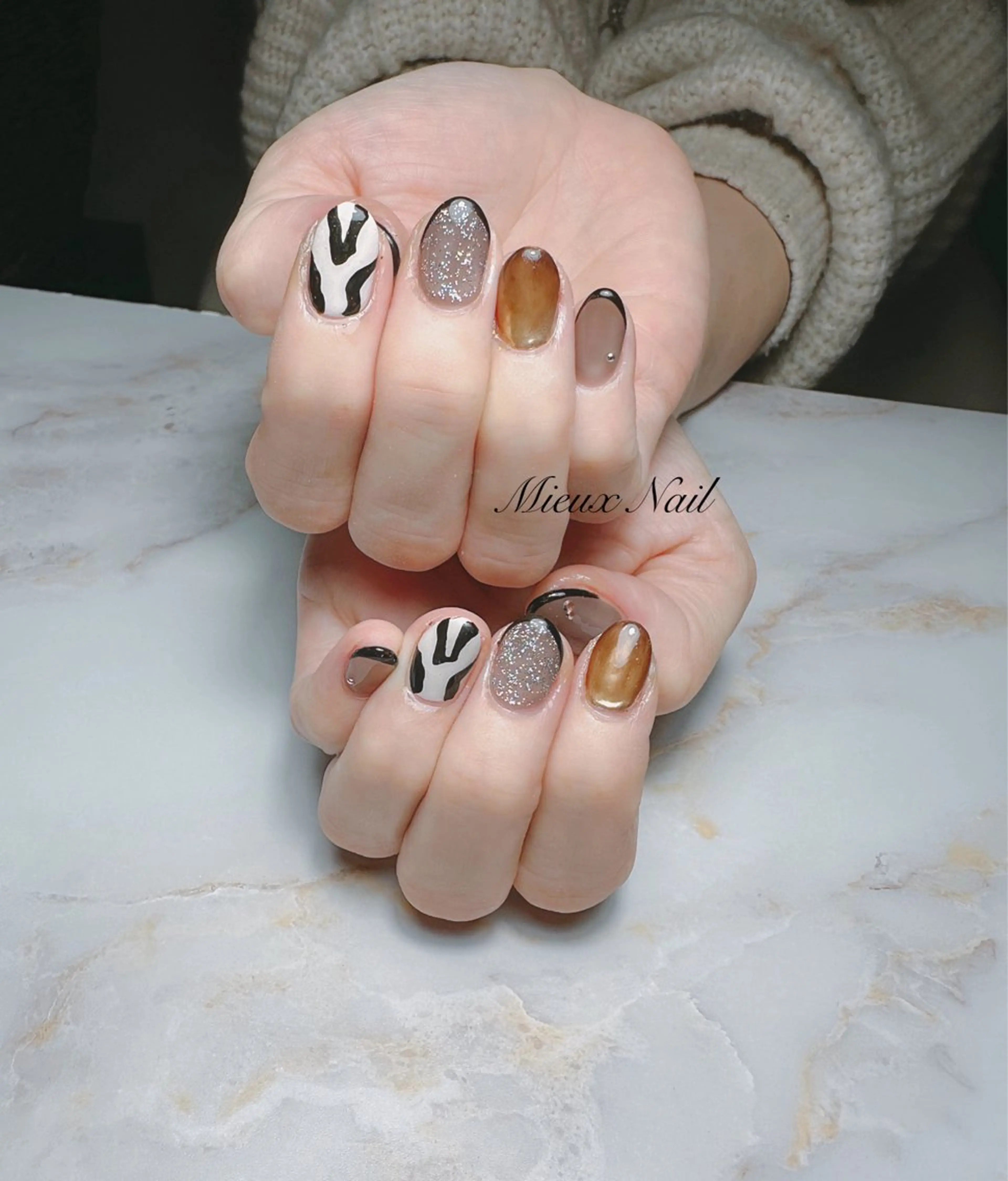 ネイル ハンドネイル 市川 麻衣子のネイルデザイン