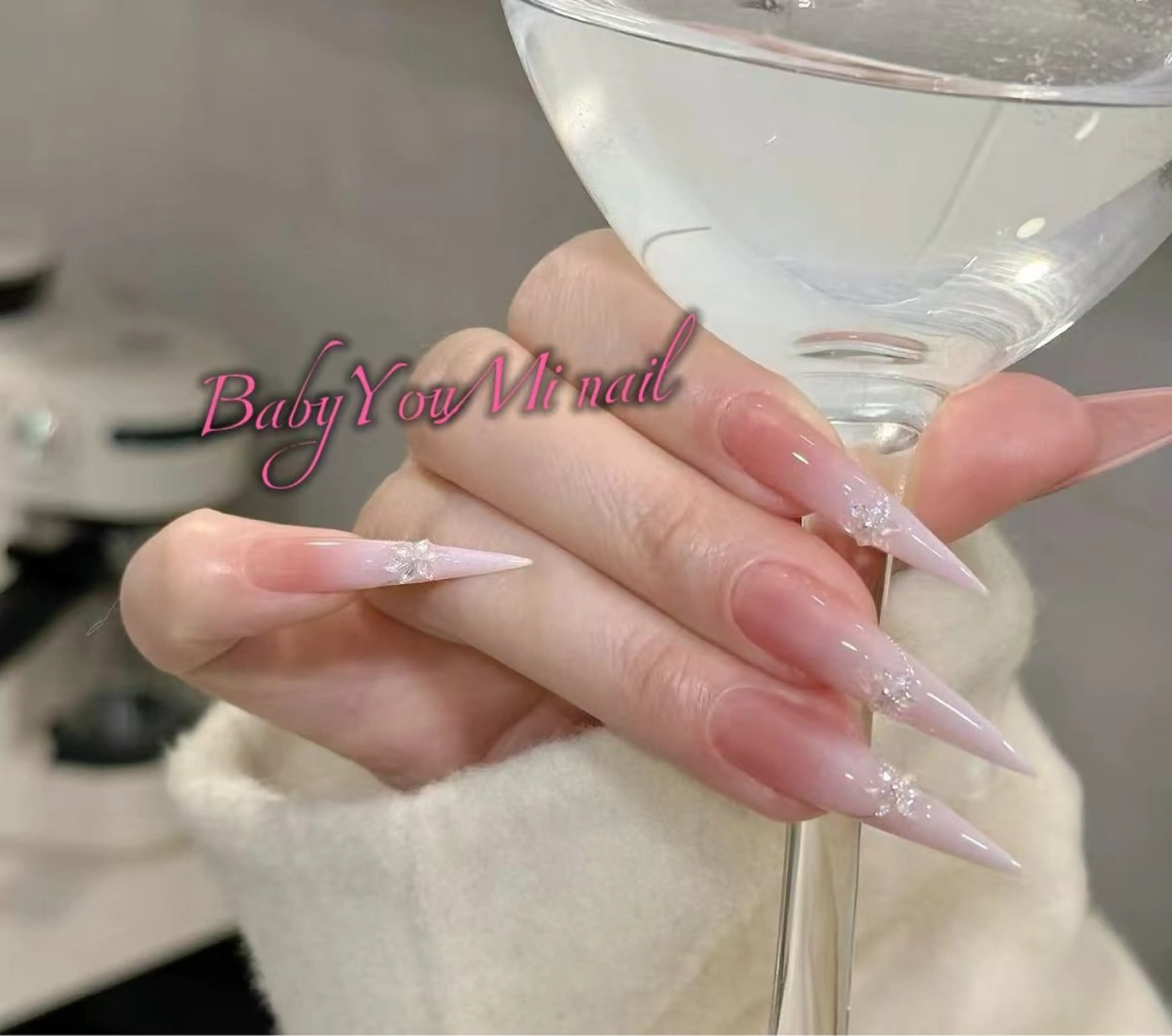 ネイル オーロラネイル フラワーネイル フットネイル フレンチネイル ジェルネイル ハンドネイル BabyYouMi ねねのネイルデザイン