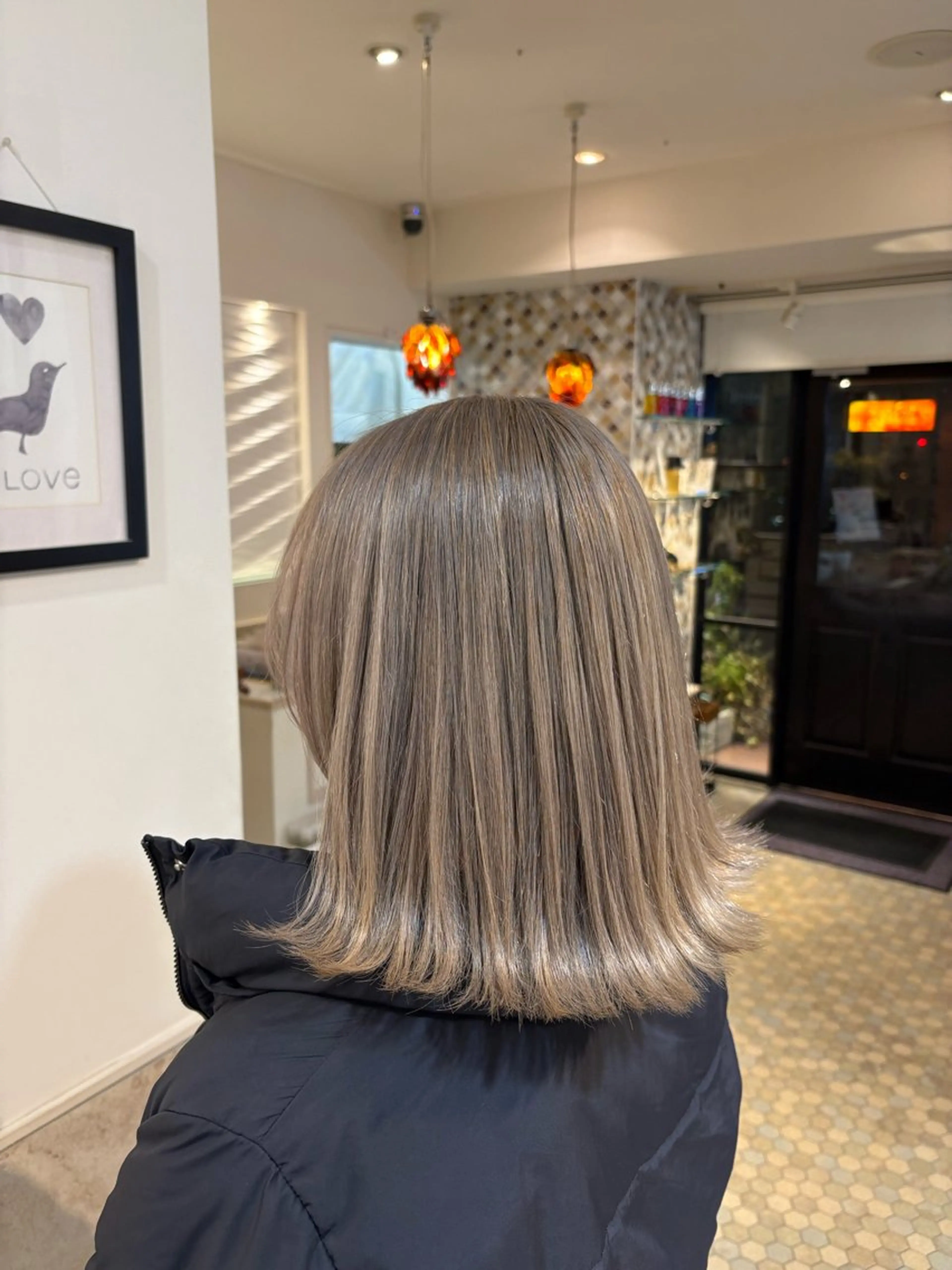 カラー グレージュ サクラバ ララネのヘアスタイル