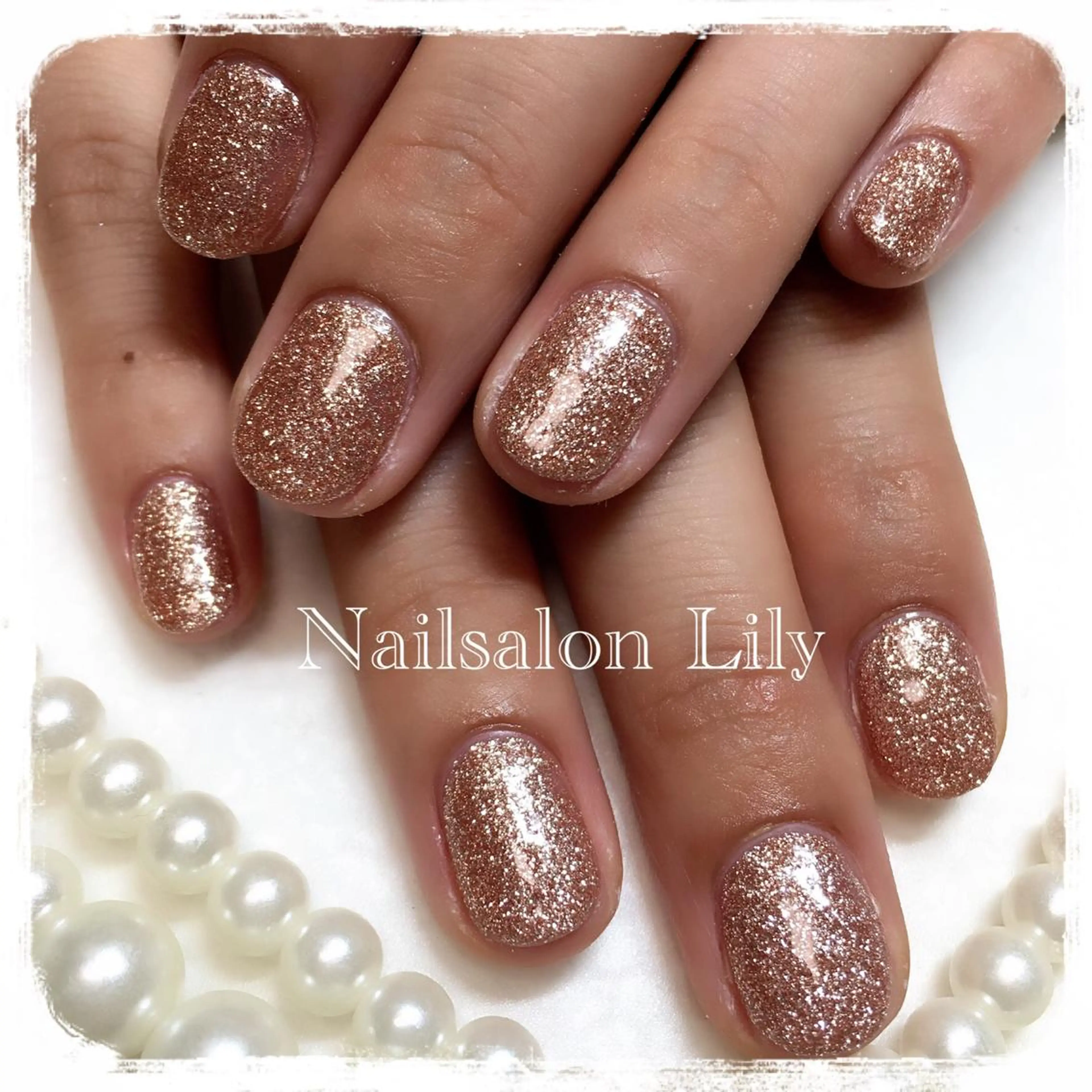 ネイル キラキラネイル Nailsalon Lilyのネイルデザイン