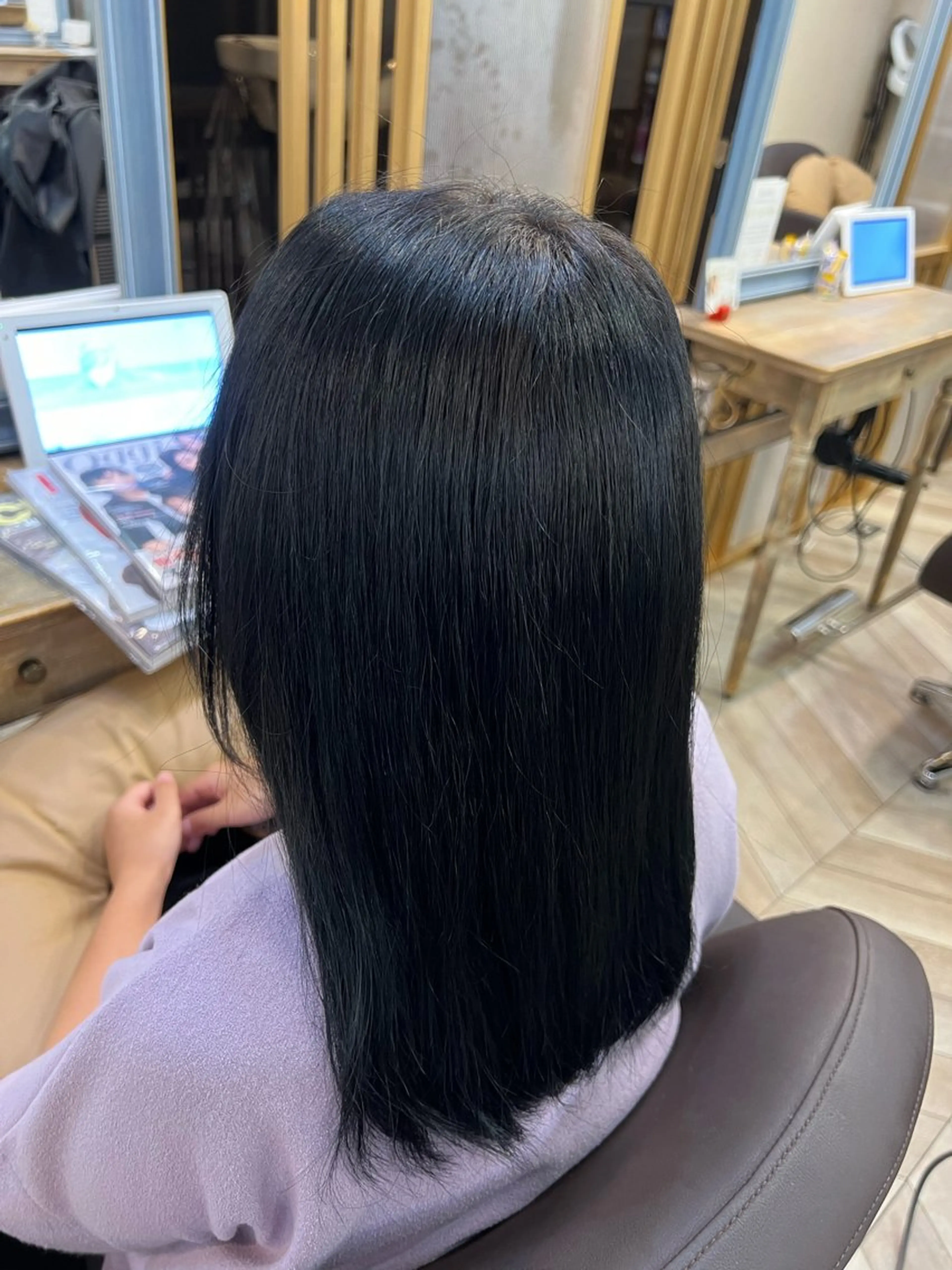セミロング カラー 黒髪 ブルーカラー ブルーブラック オレンジ メンズカット✂️ ✨️NOAのヘアスタイル