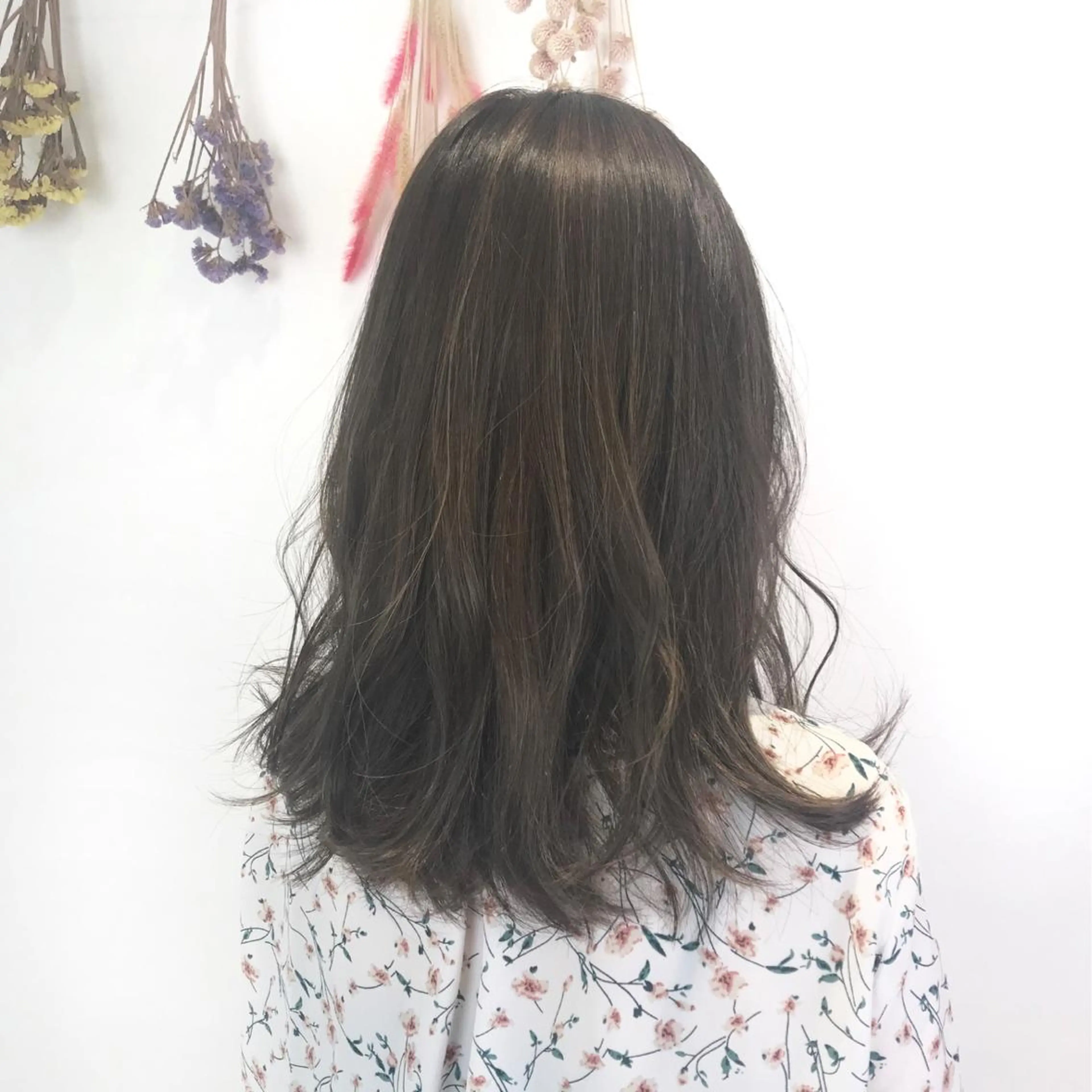 セミロング カラー 似合わせカット🌿 前川のヘアスタイル