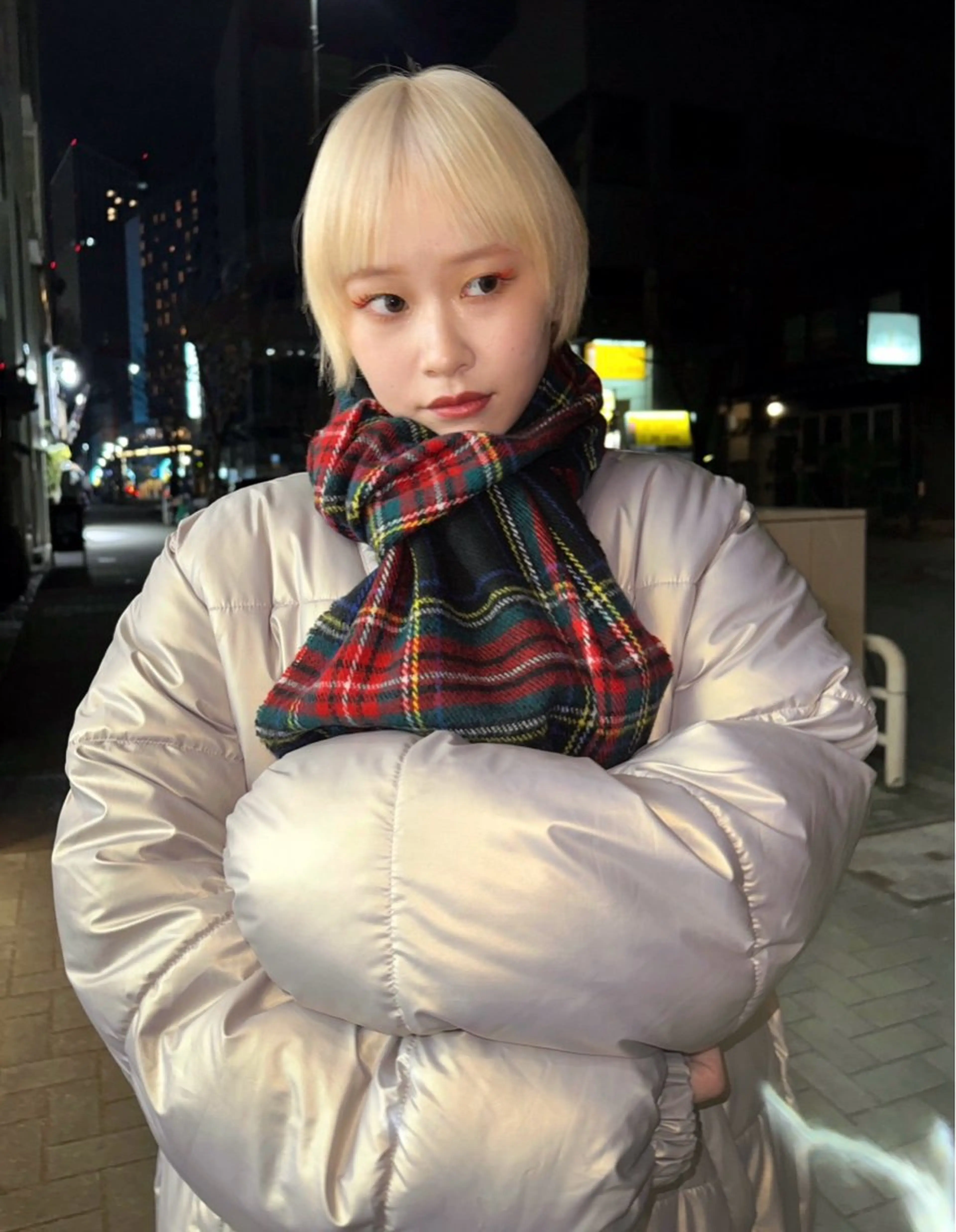 ショート カラー ショートレイヤー ブロンド ハイトーンカラー ホワイトブロンド レイヤーカット パーマ /レイヤー 榛地渉馬 /矢場町のヘアスタイル