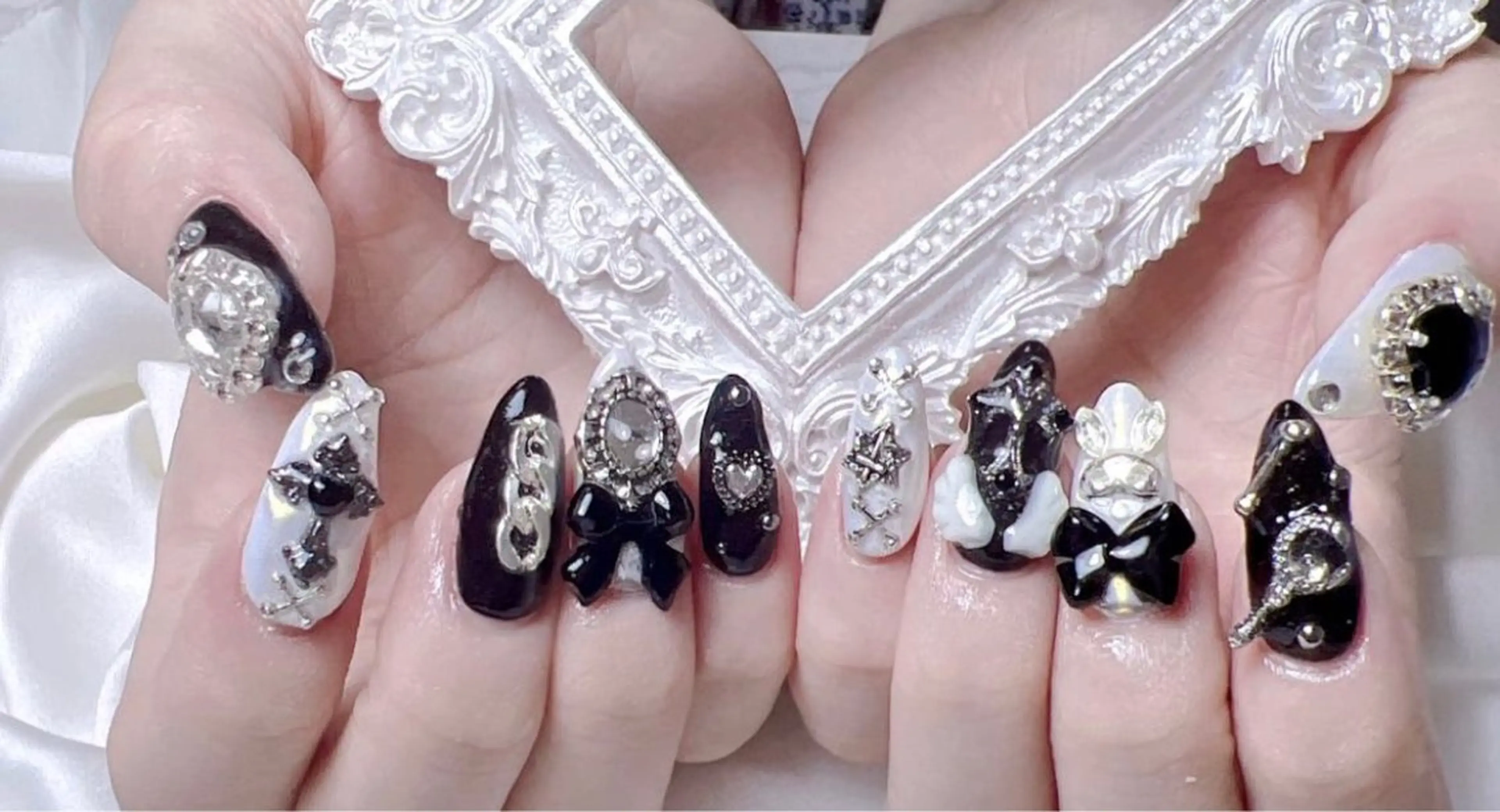 ネイル ハンドネイル 🍑 momo_nailのネイルデザイン