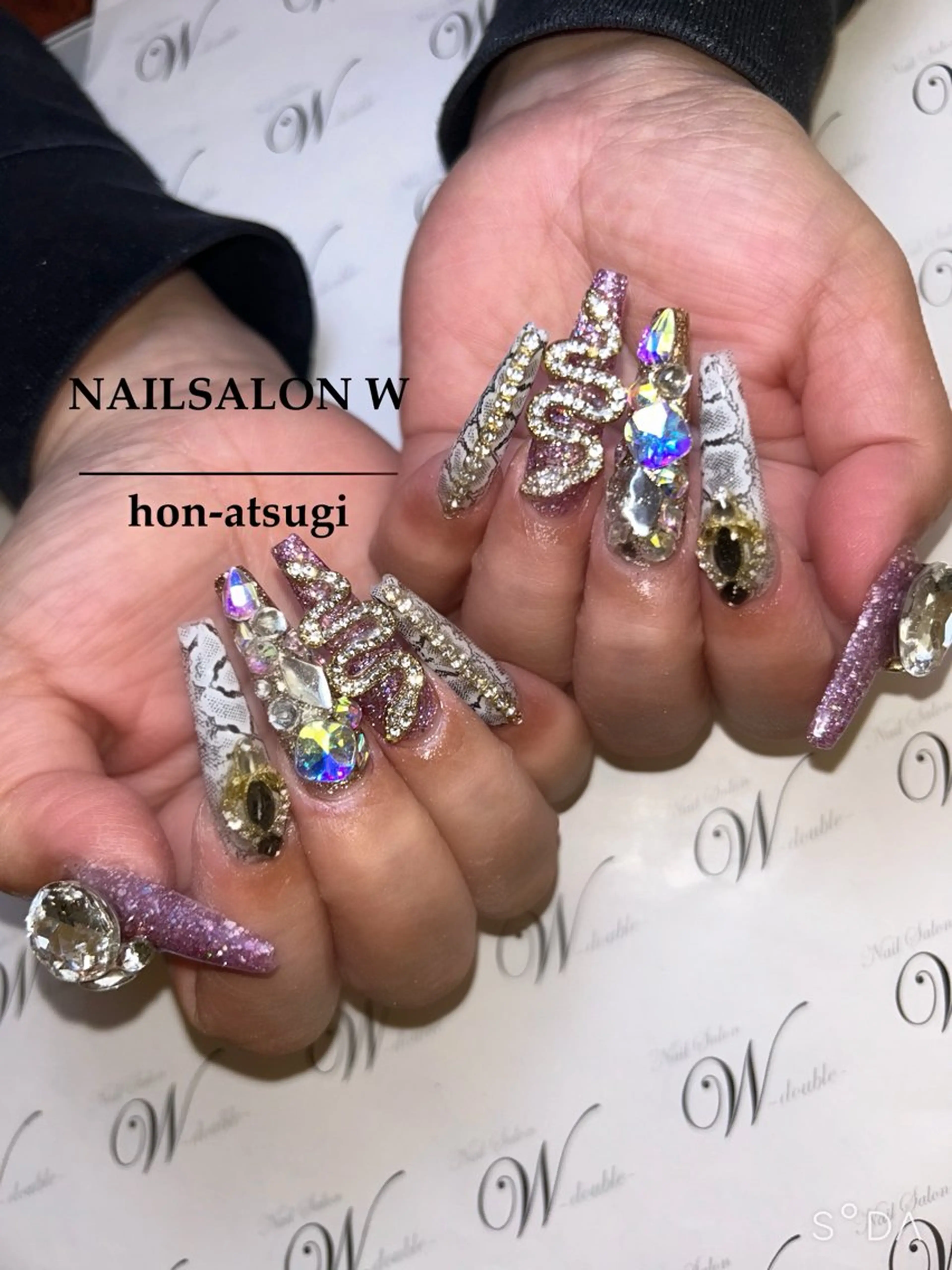 ロング ロング ハンドネイル ネイルサロン ダブルのネイルデザイン