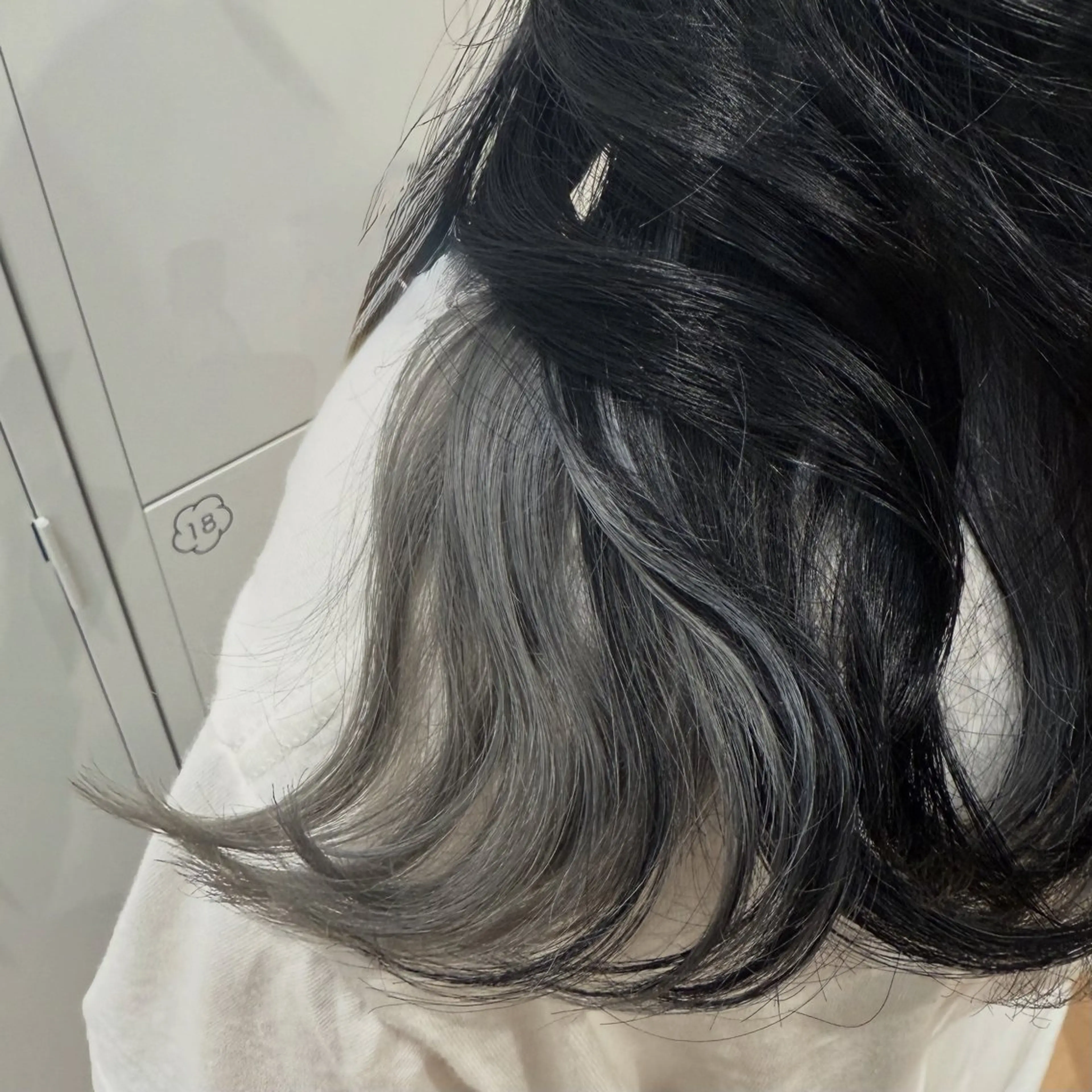 セミロング カラー ヘアアレンジ キヨミ 韓国レイヤーカットのヘアスタイル