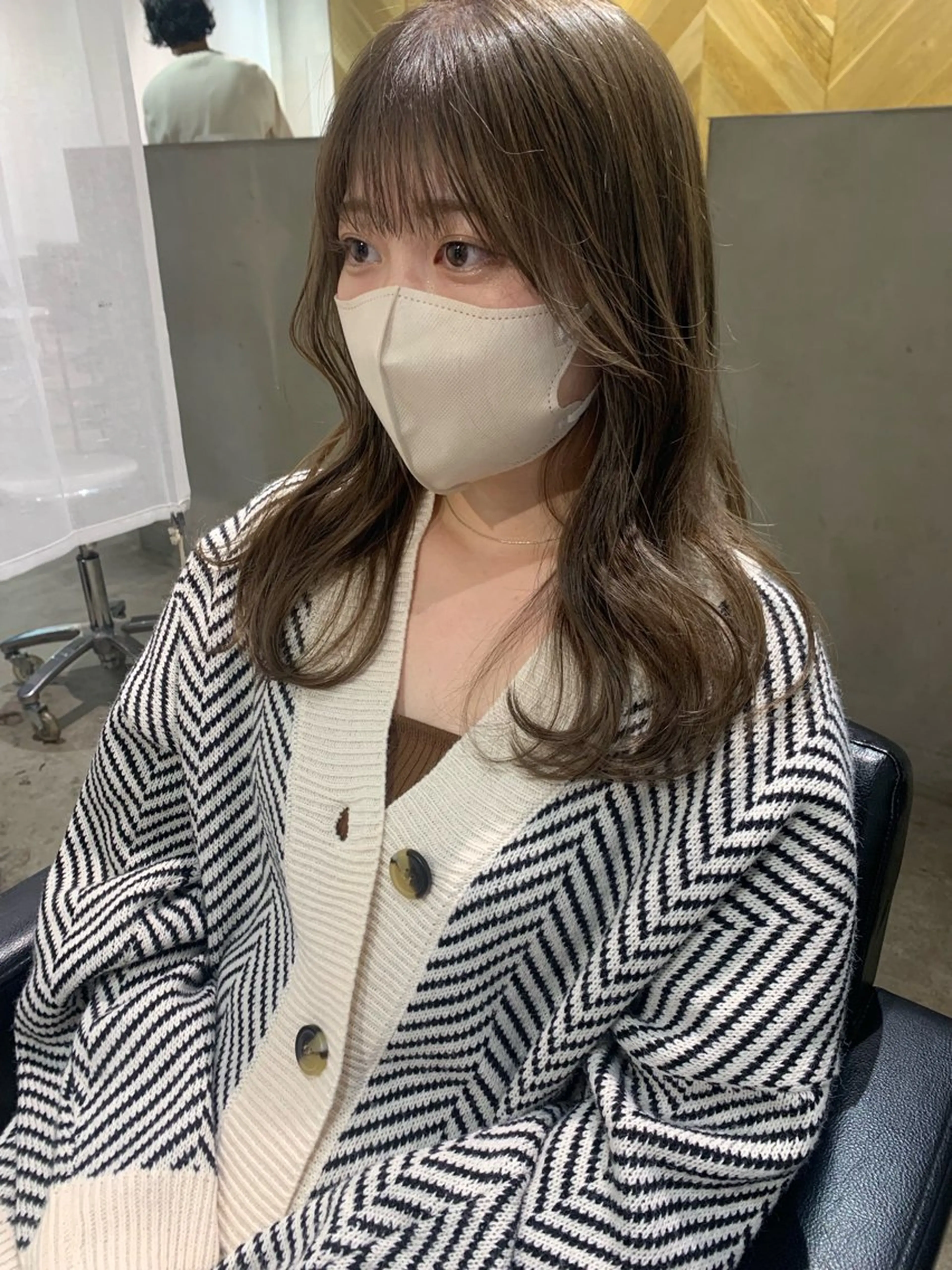 ロング カラー 透明感カラー オリーブグレー LOREN＋透明感 オリーブhirokoのヘアスタイル