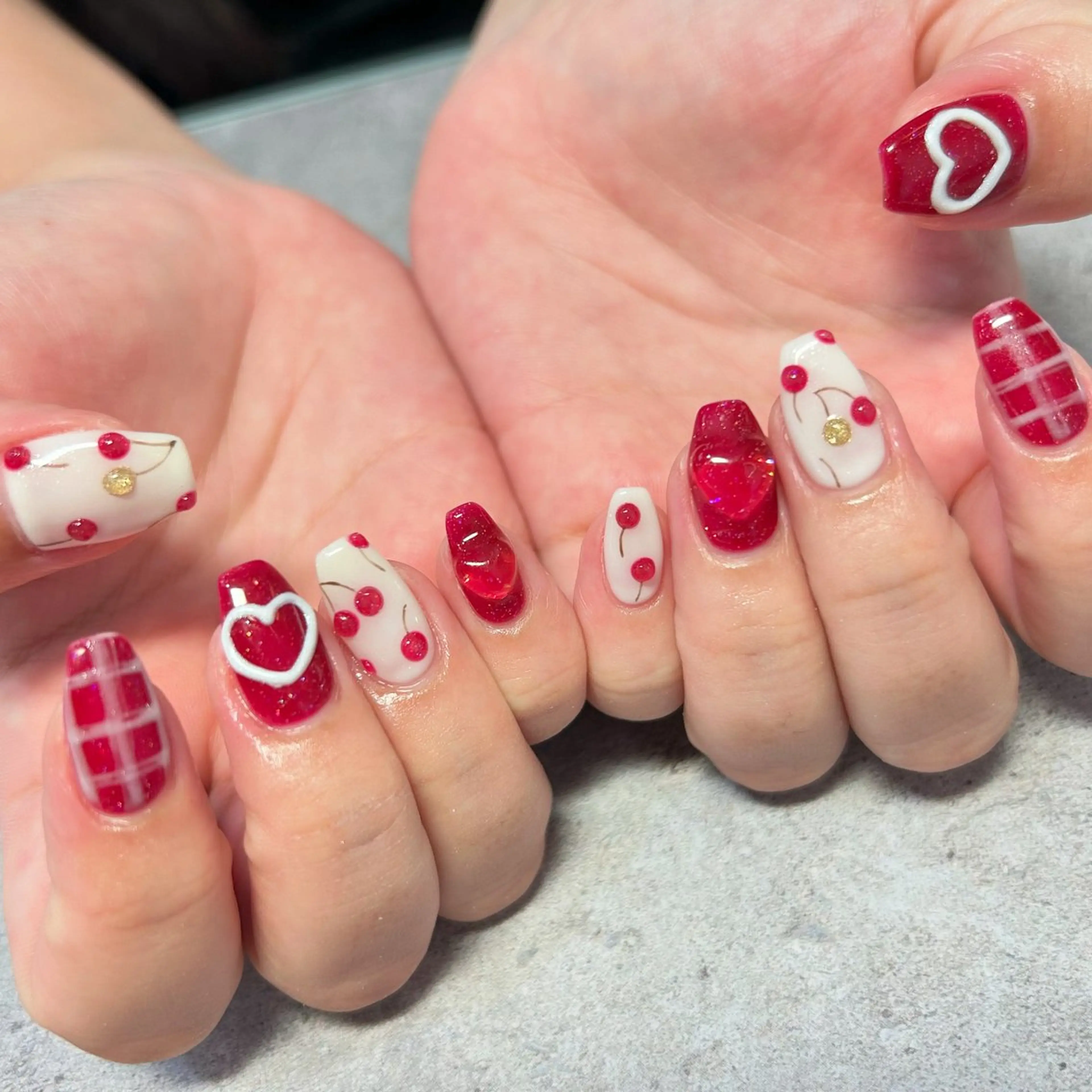 ネイル mahalo nail salon所属・野々山 亜美のネイルデザイン