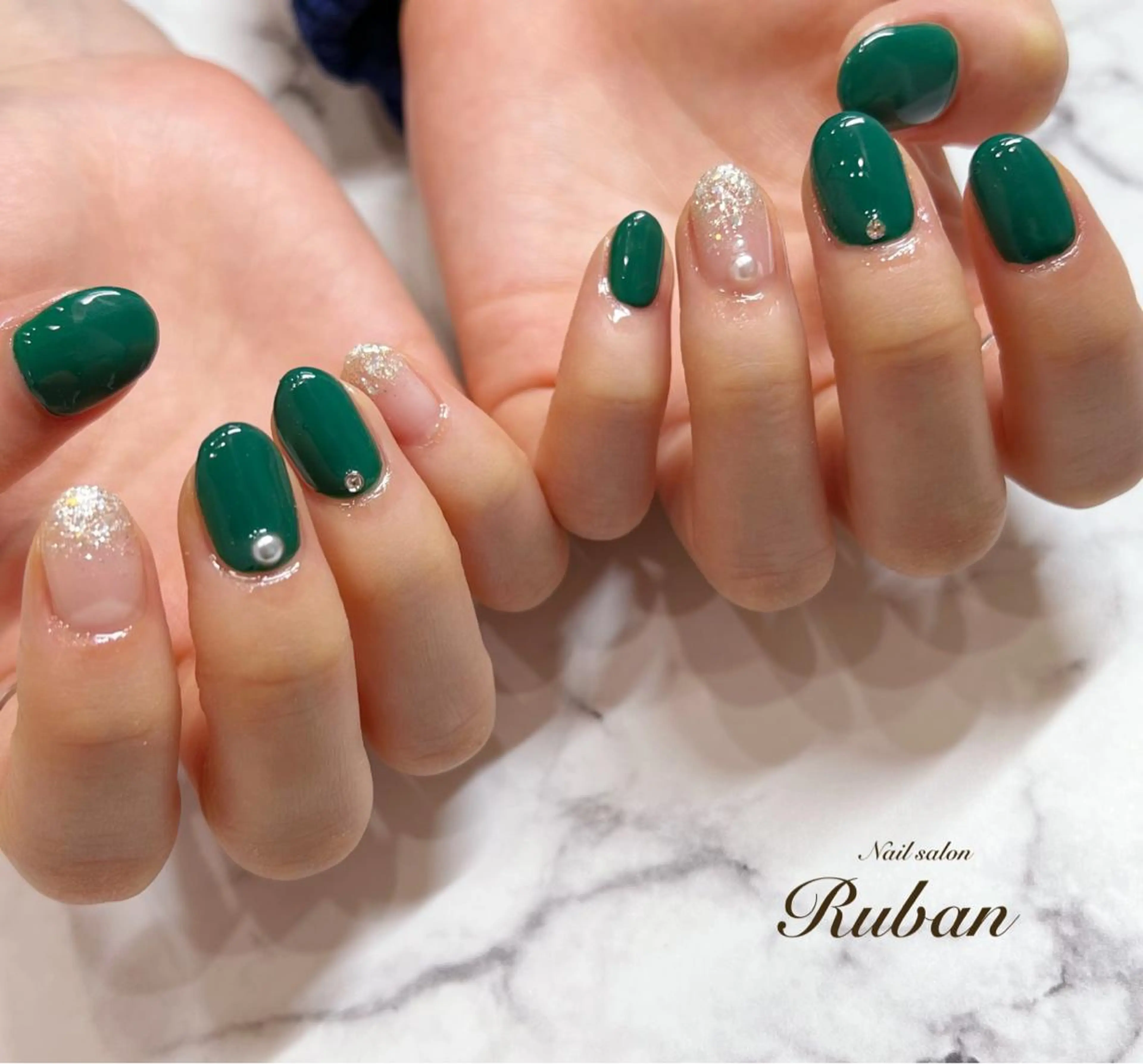 ネイル 成人式 グラデーション グリーン ラメ(グリッター) ラメグラデーション Nail salon Ruban所属・Nail salon Rubanのネイルデザイン