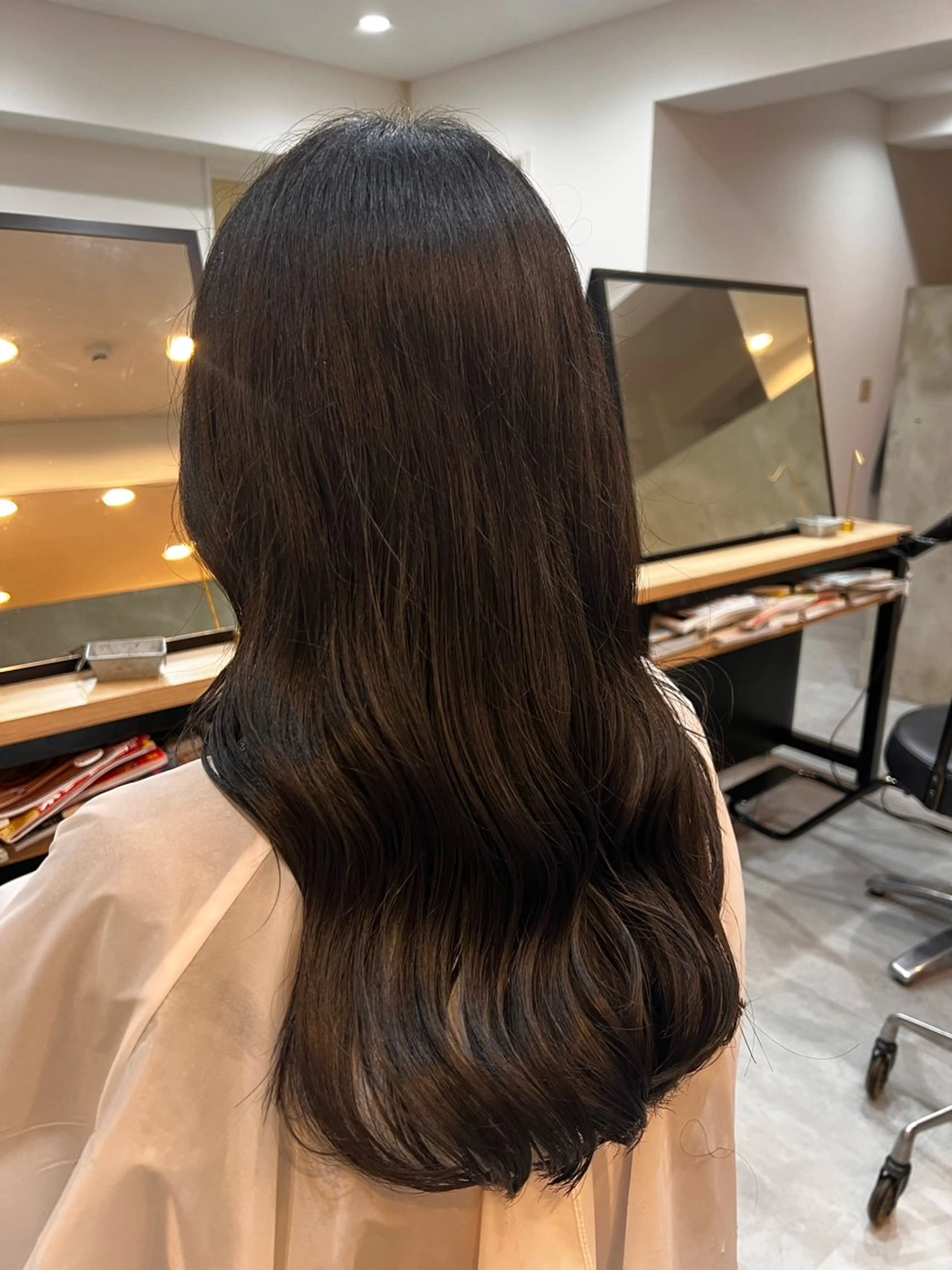 ロング 深堀 さくらのヘアスタイル