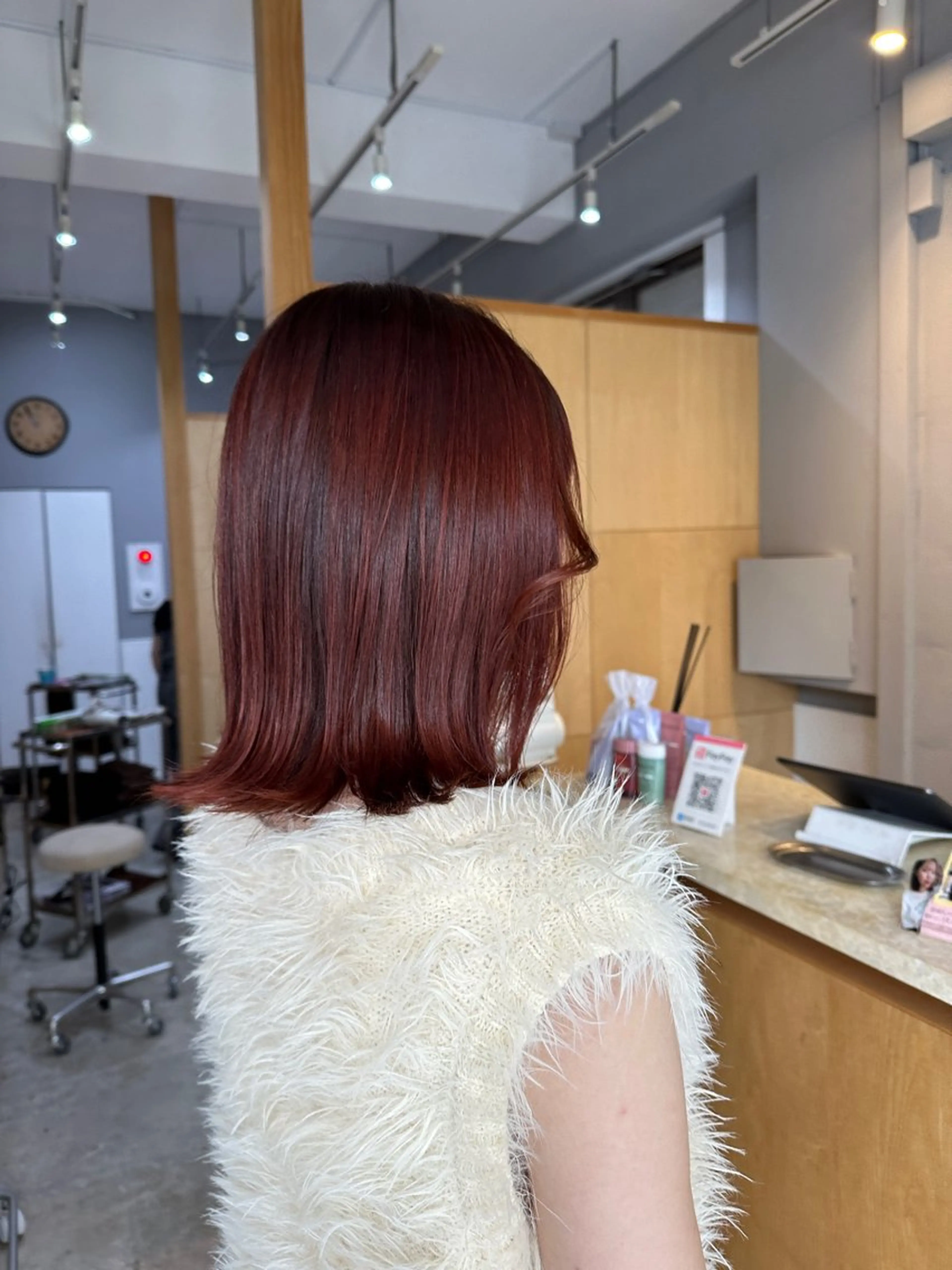 ミディアム カット ヘアカラー トリートメント miloc MOMOKAのヘアスタイル