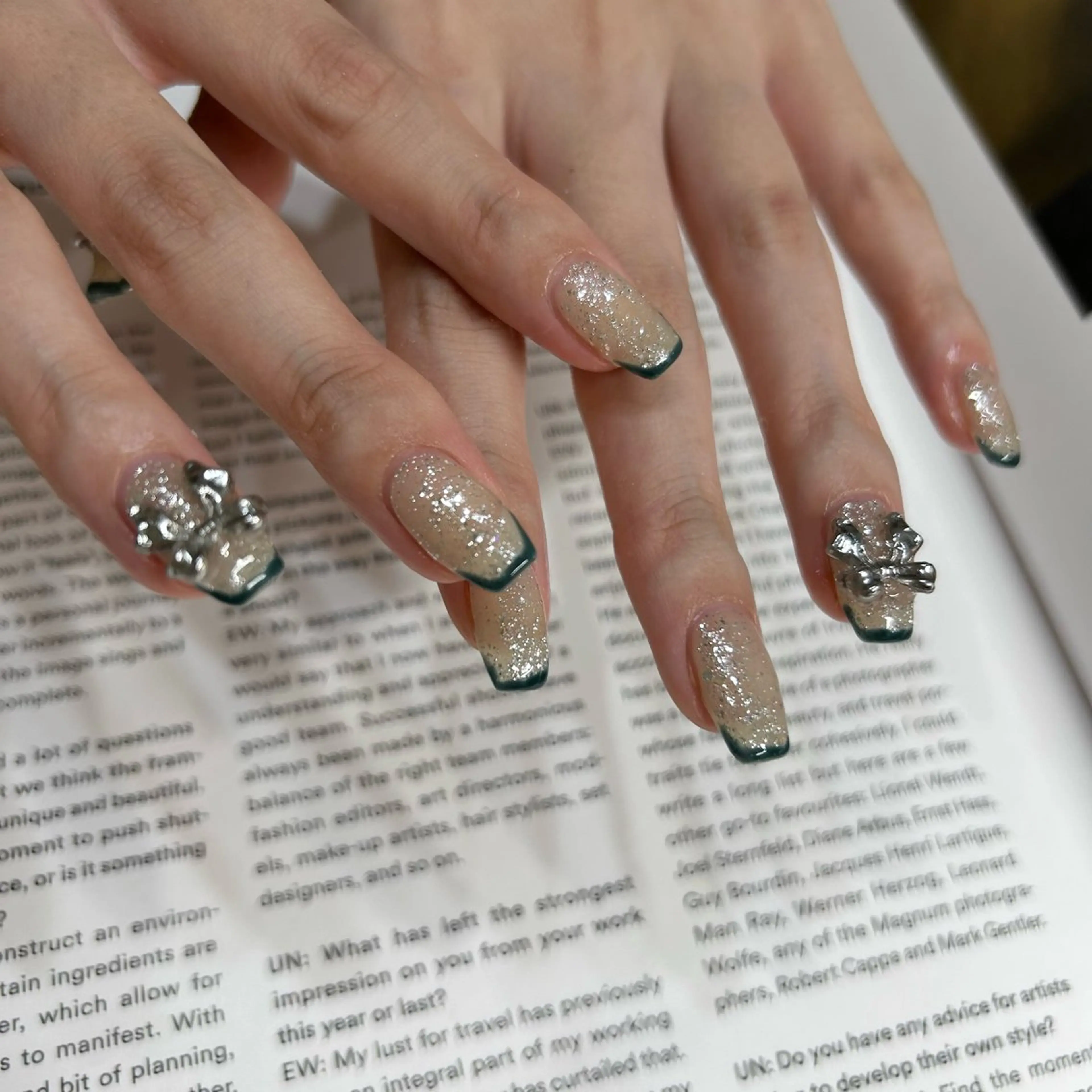 ネイル ブルー フットネイル ジェルネイル キラキラネイル 韓国ネイル RooM -produce by maynail-所属・RooM -mizuki-のネイルデザイン