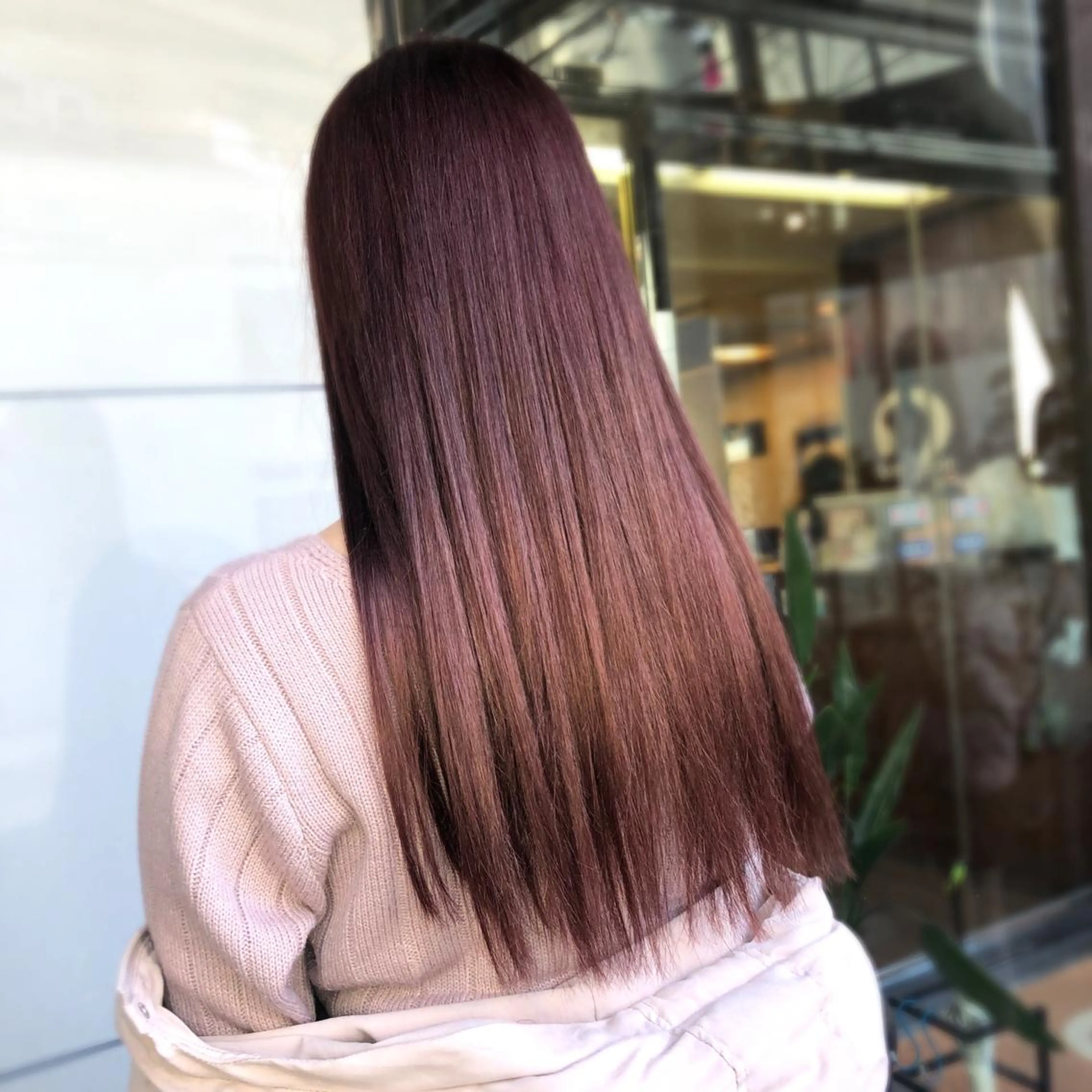 ロング カラー カット ヘアカラー トリートメント 山崎 絵莉香のヘアスタイル