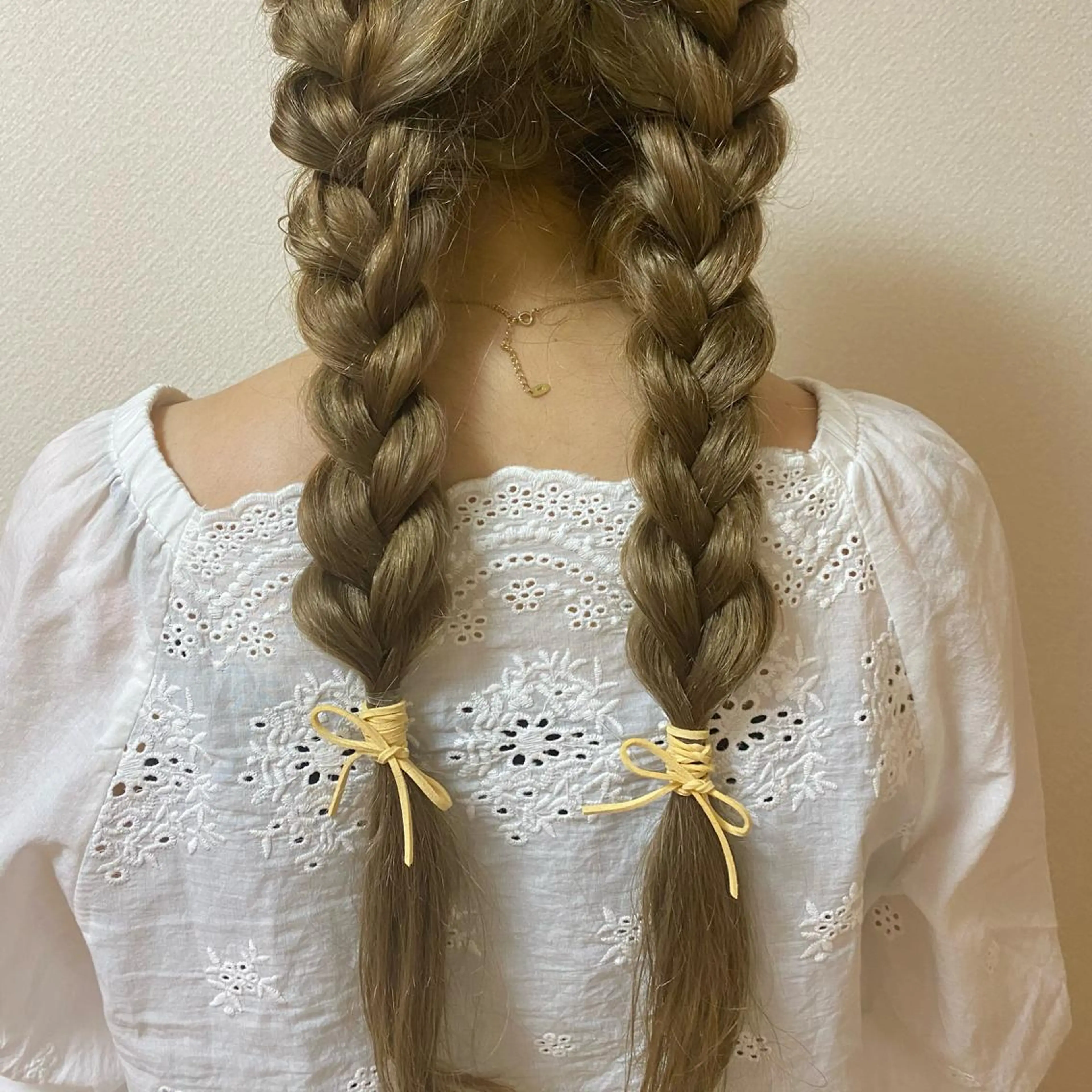 ロング カラー ベージュカラー ブリーチ 暖色カラー✨️ 門内 梨真のヘアスタイル