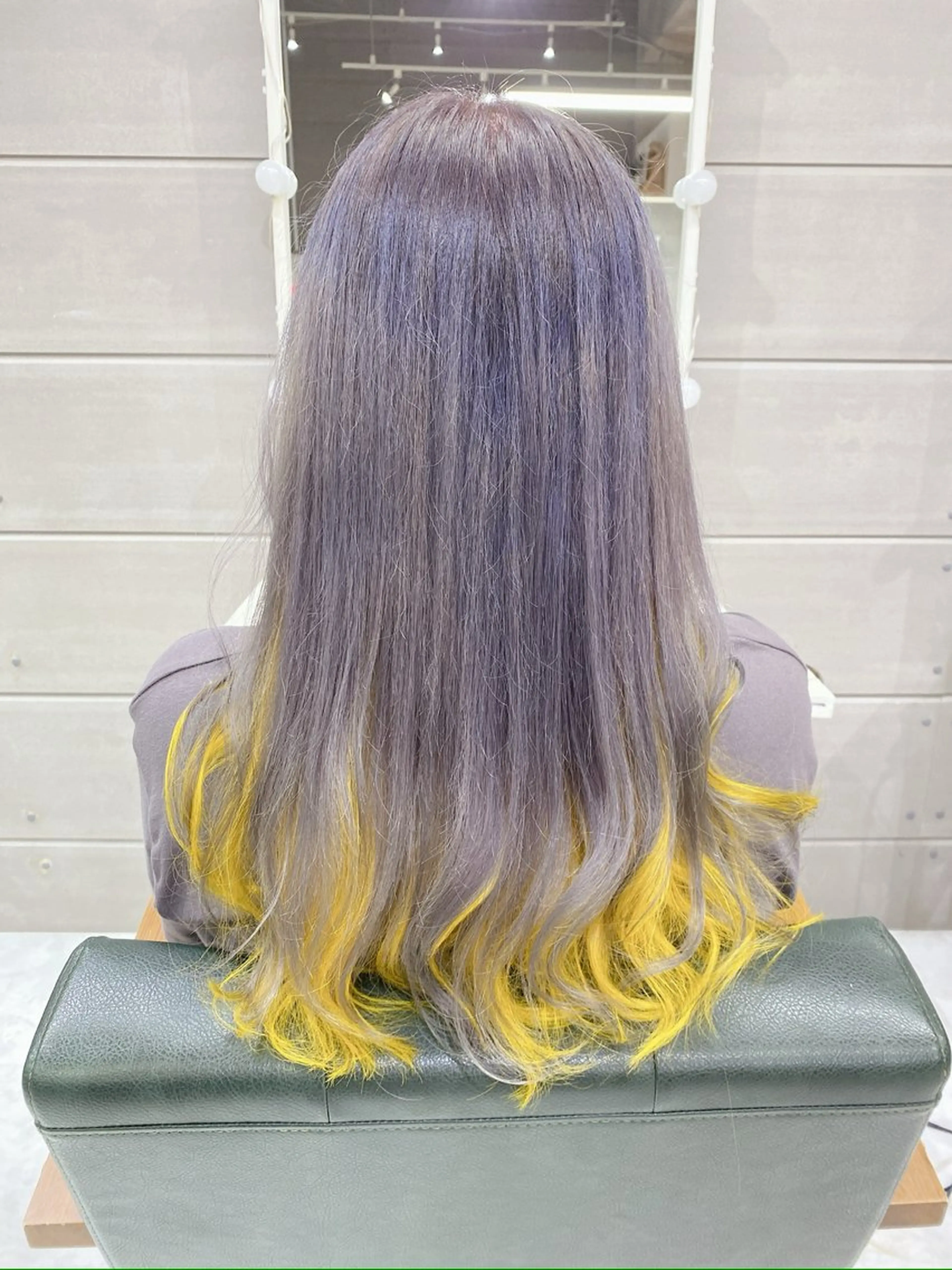 ロング カラー ヘアアレンジ ブリーチ ケアブリーチ 透明感カラー デザインカラー ハイトーンカラー 𝐑𝐈𝐍𝐊𝐀 🐣🩷のヘアスタイル