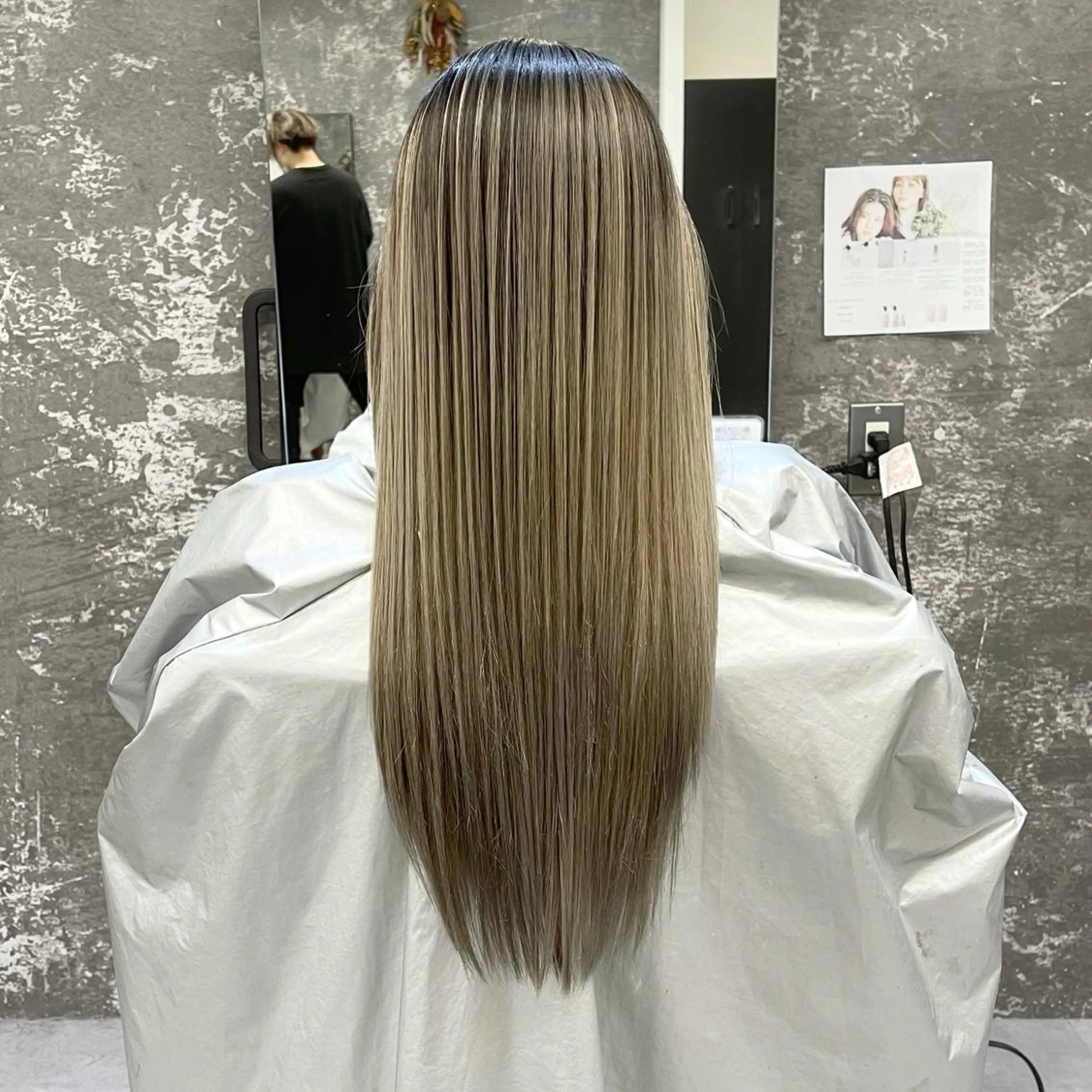 ロング カラー バレイヤージュ デザインカラー ハイライトカラー 外国人風カラー ハイライト アンドウ ユウ/ レイヤーカット/韓国のヘアスタイル