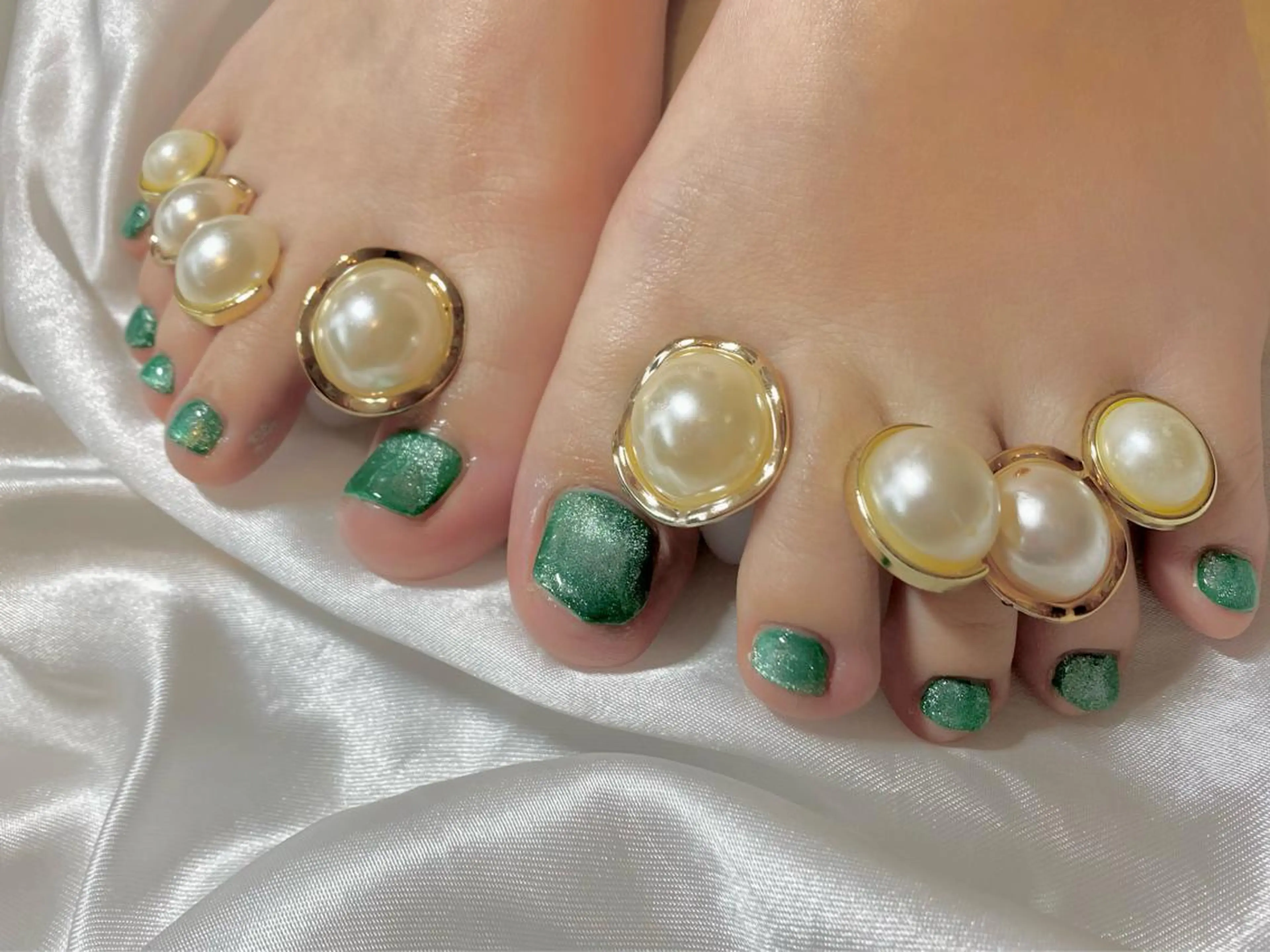 迷ったらこれ🤗マグネットネイル🦶🔮 【当店付け替えオフ8週間以内無料(他店オフ＋3000円)】の写真