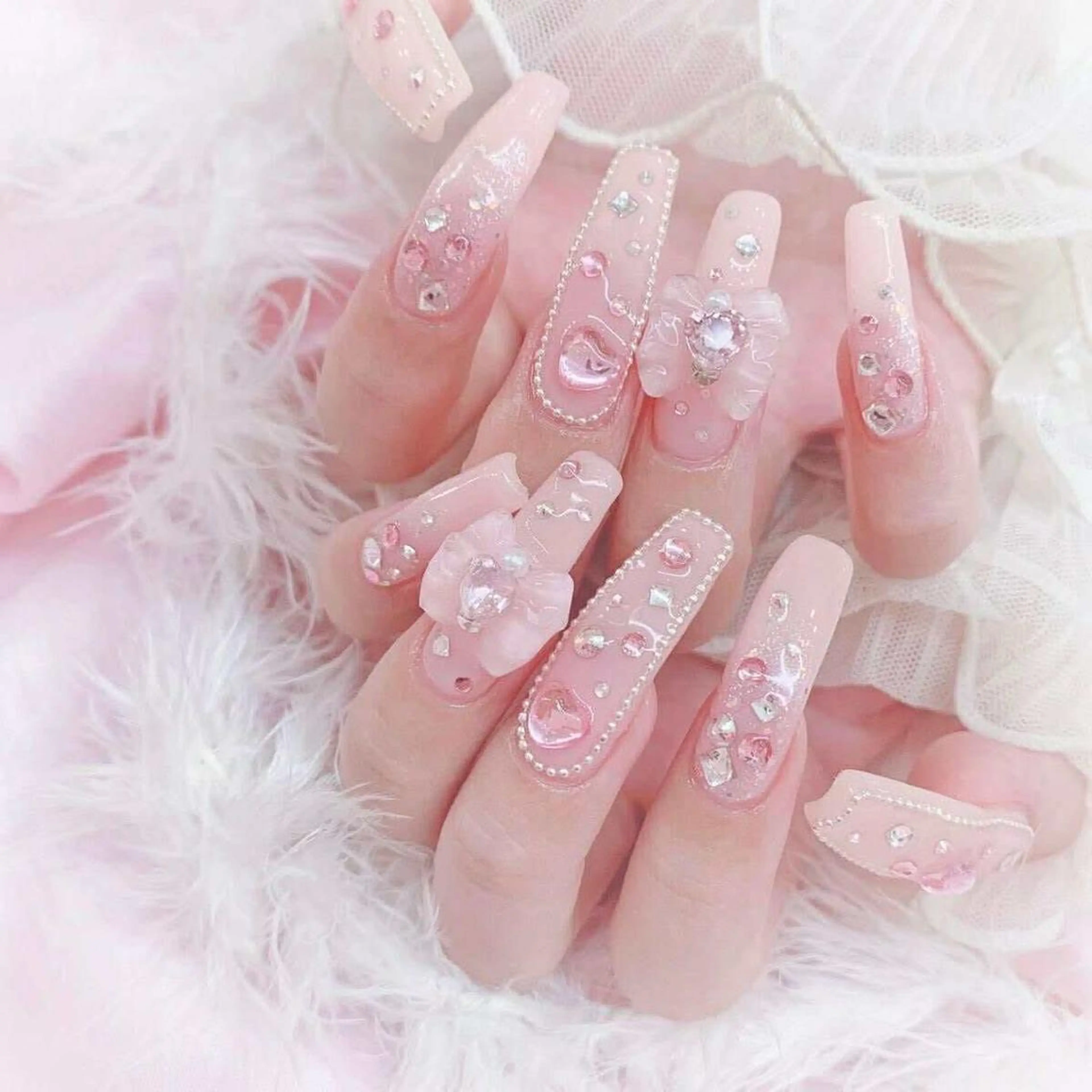 ロング カラー ブルーカラー グラデーションカラー ピンクカラー 韓国風ヘア ハンドネイル Bling Salonのネイルデザイン