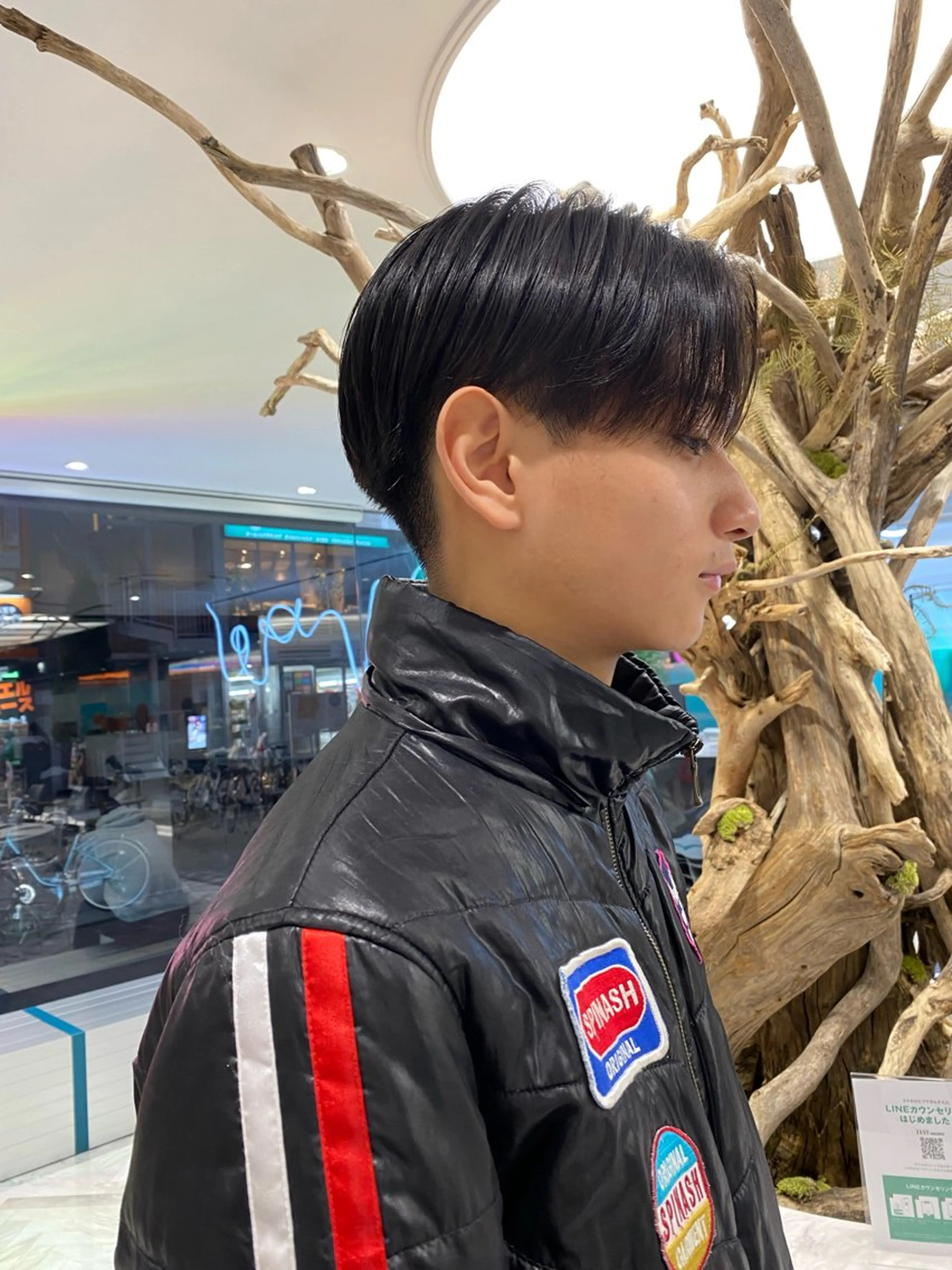 ショート パーマ メンズ メンズパーマ メンズツイストパーマ 波巻きパーマ スパイラルパーマ ツイストパーマ カット カラーモデル⚡️ REONのヘアスタイル