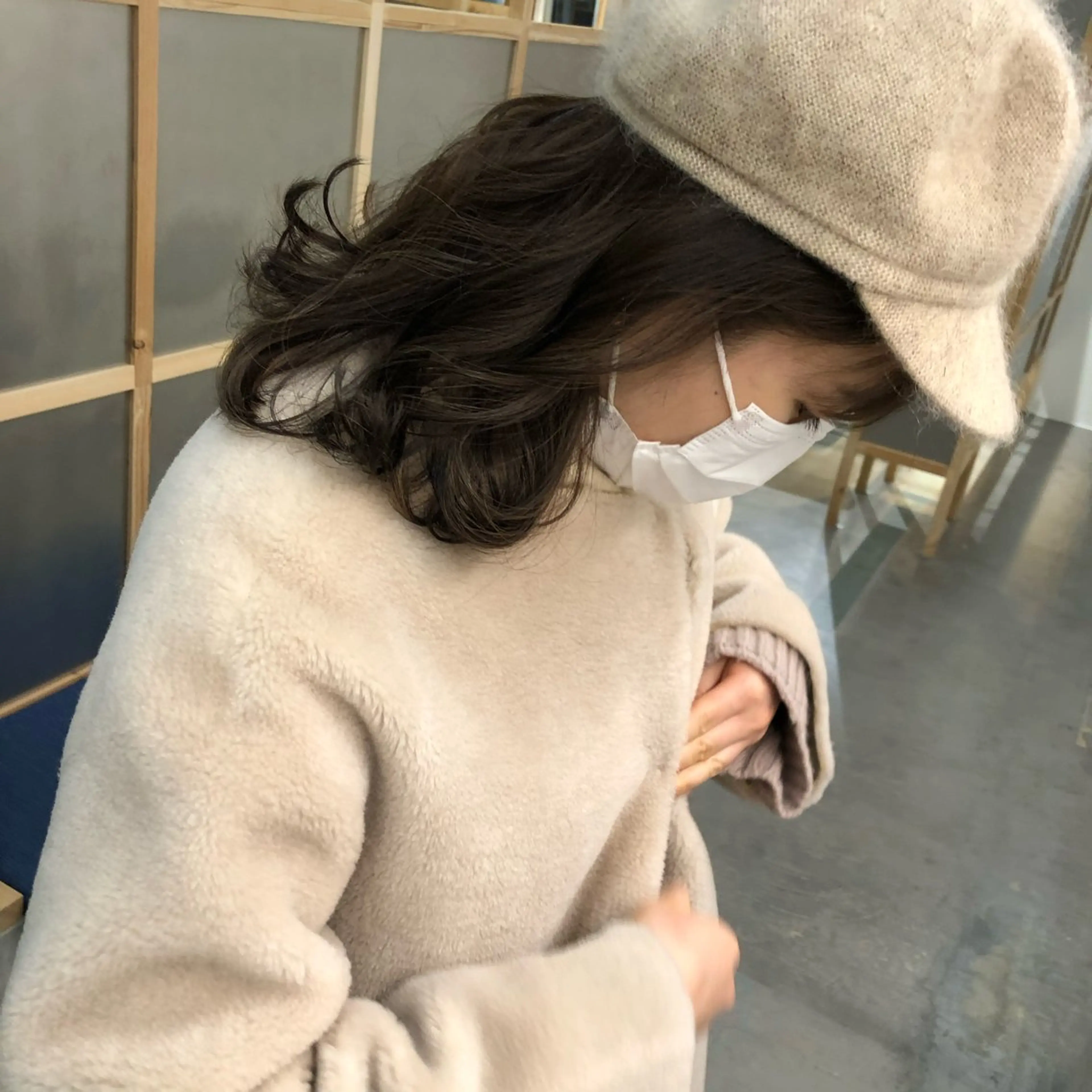 ミディアム カラー レイヤーカット 伊藤 由季 603号室のヘアスタイル