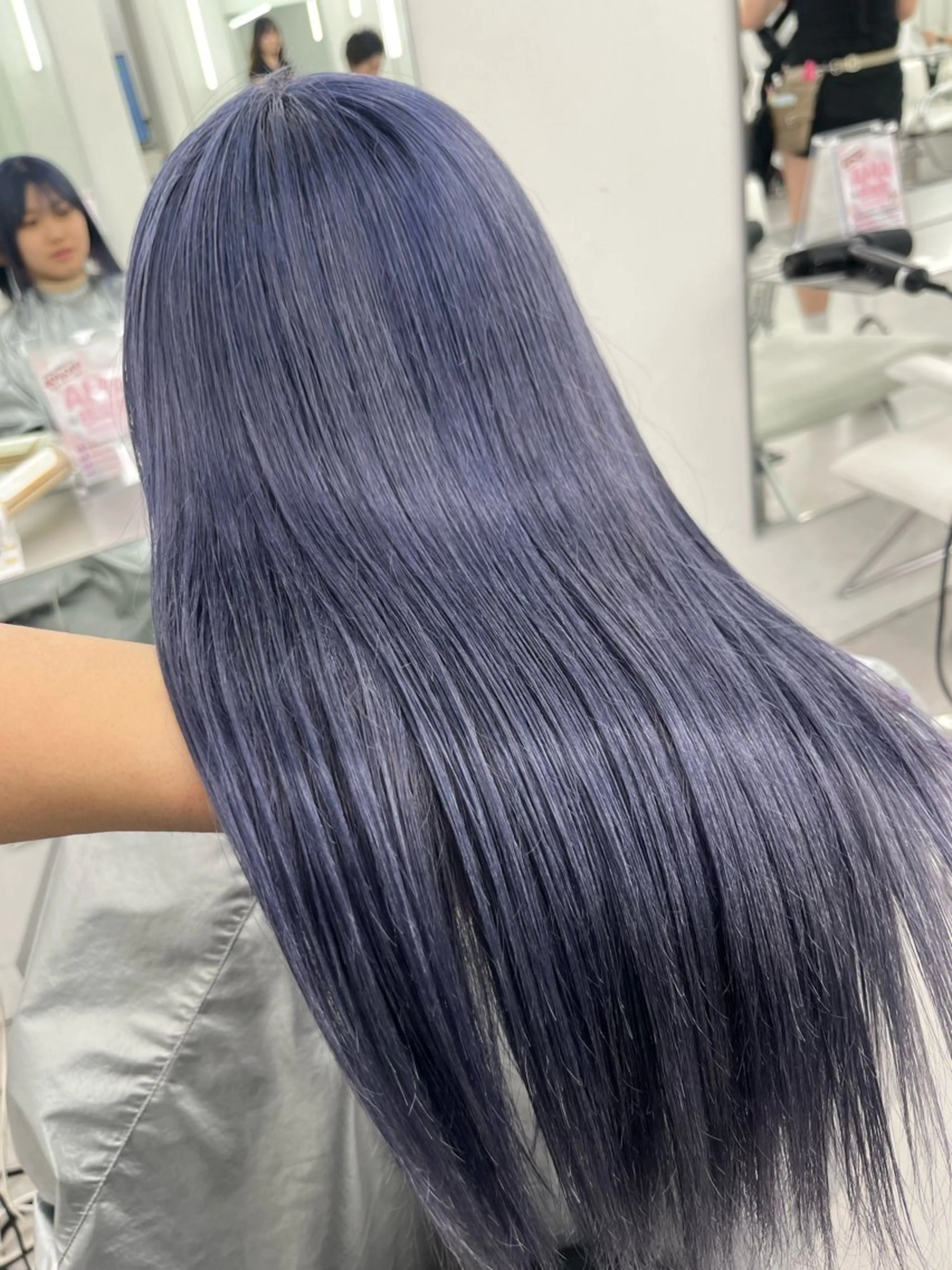 カラー アッシュ ベージュカラー 黒髪 ブリーチ ブルーカラー 透明感カラー✨🩵 韓国ヘアkanatoのヘアスタイル