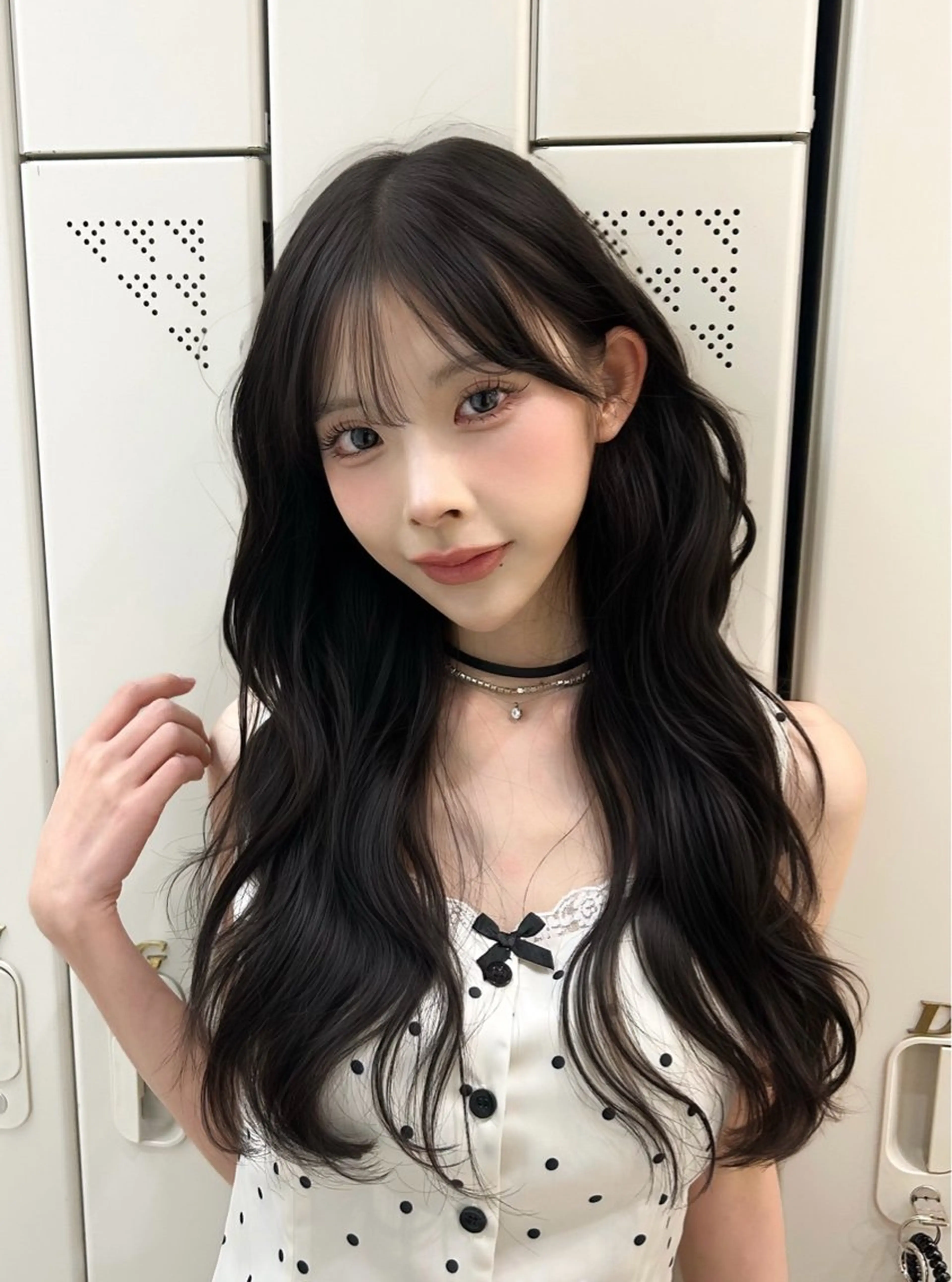 ロング カラー 黒髪 ブルーカラー ブルーブラック 韓国風ヘア レイヤーカット カット ヘアカラー トリートメント 韓国ヘア/顔周り ヘアセット/加藤優里のヘアスタイル