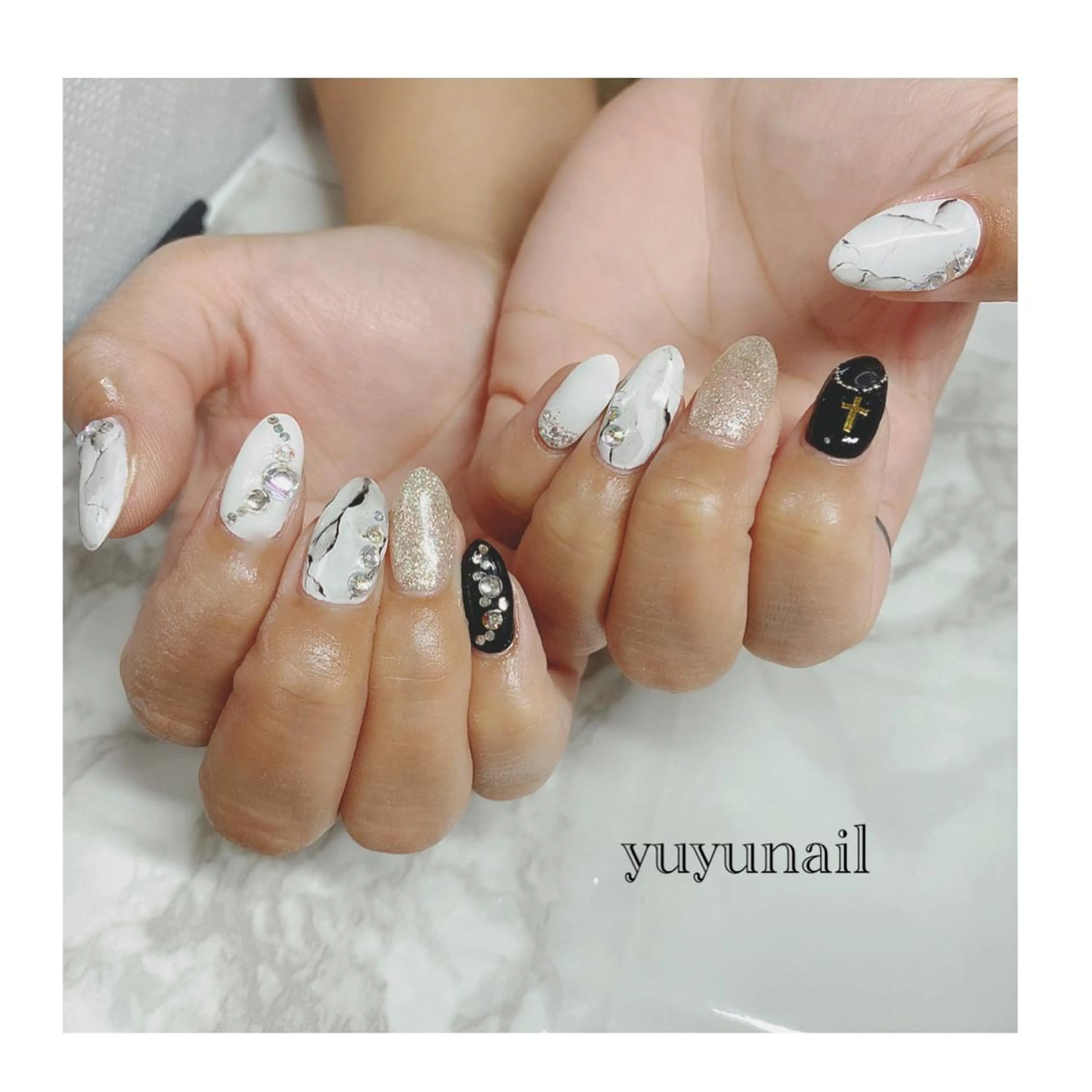 ネイル ジェルネイル キラキラネイル マグネットネイル 大理石ネイル(マーブル) ニュアンスネイル ハンドネイル yuyu nailのネイルデザイン