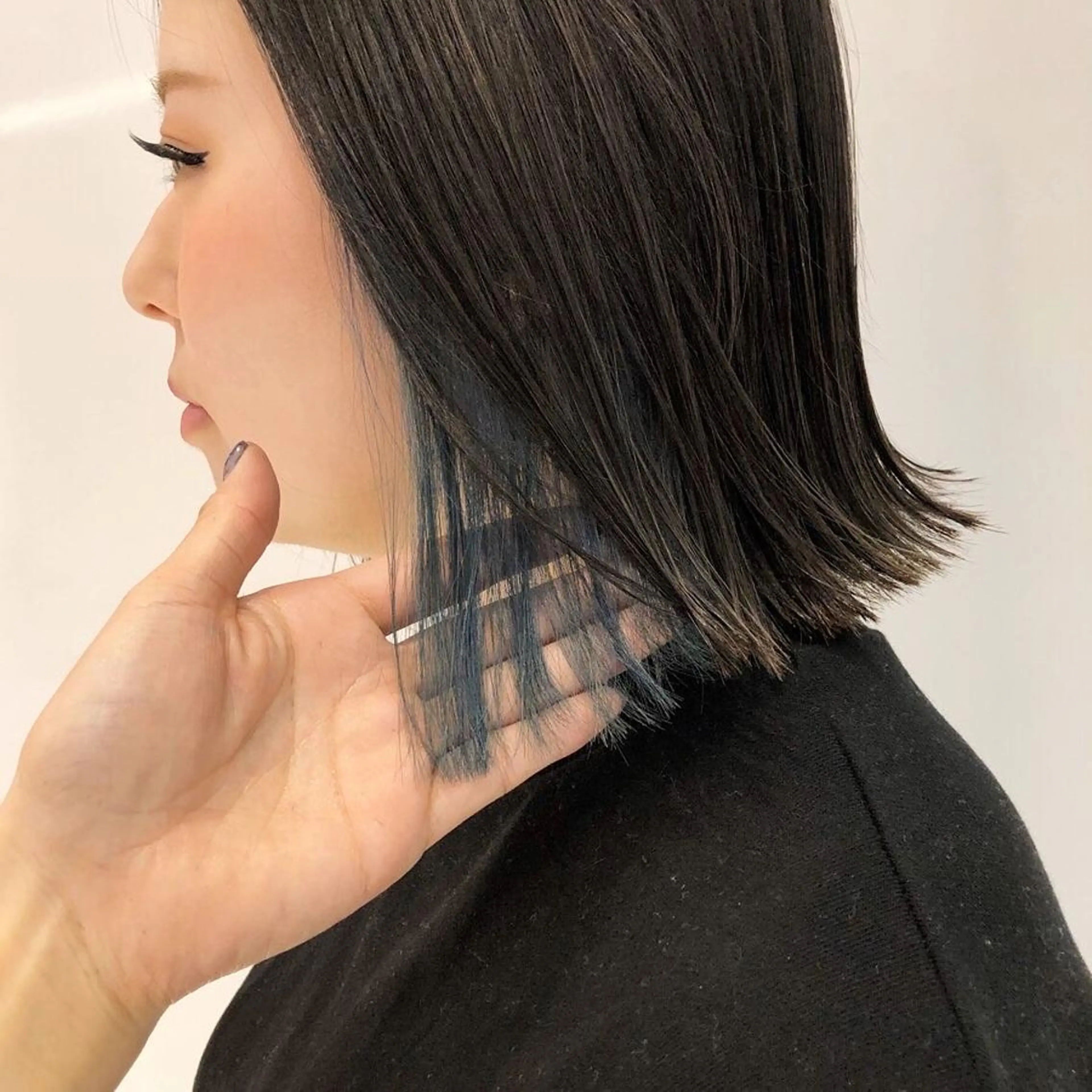 ミディアム カラー ブリーチ ブルーカラー ネイビーカラー keen吉祥寺所属・相川 愛実のヘアスタイル