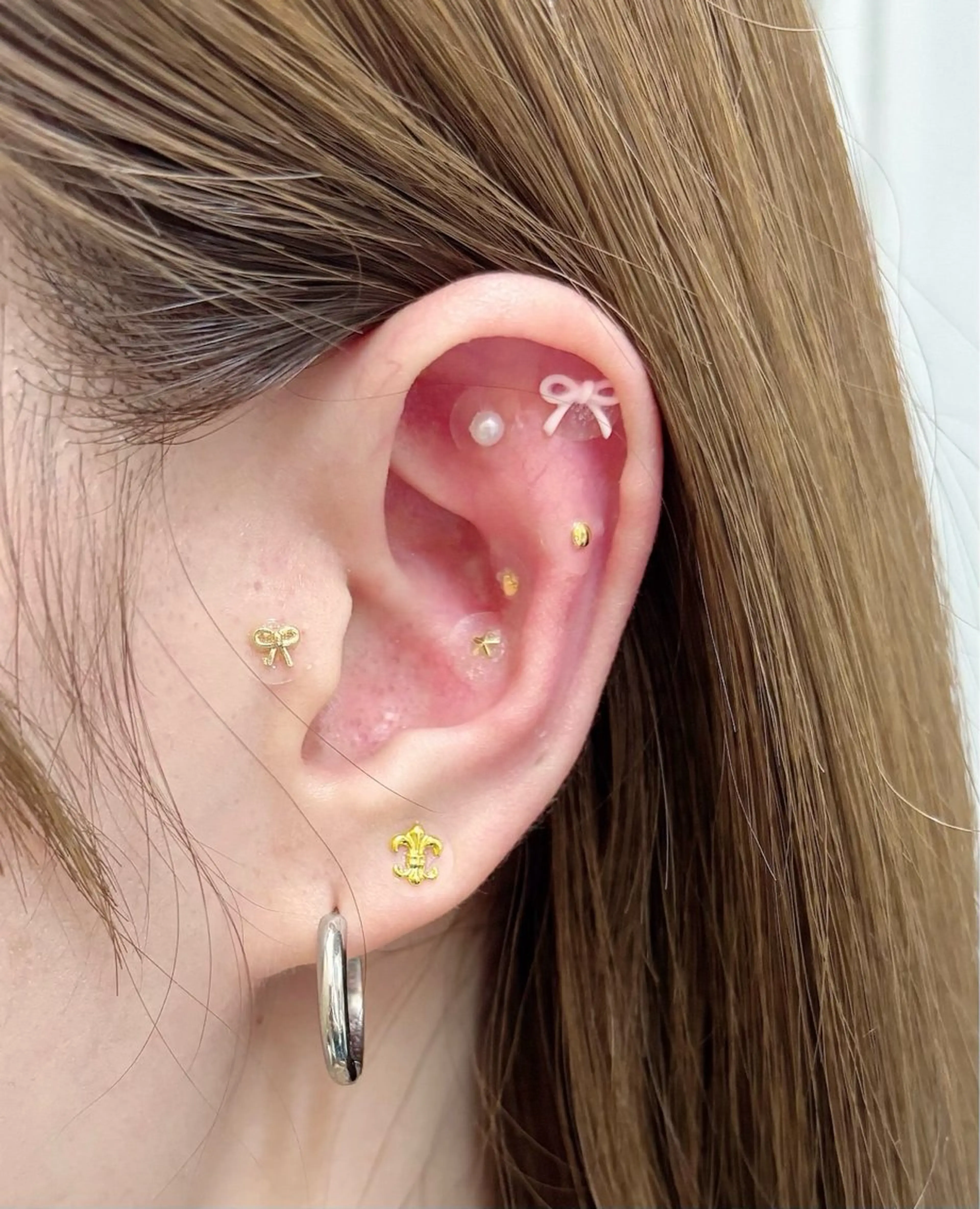 耳ツボjewelry💎両耳12個まで4,000円の写真