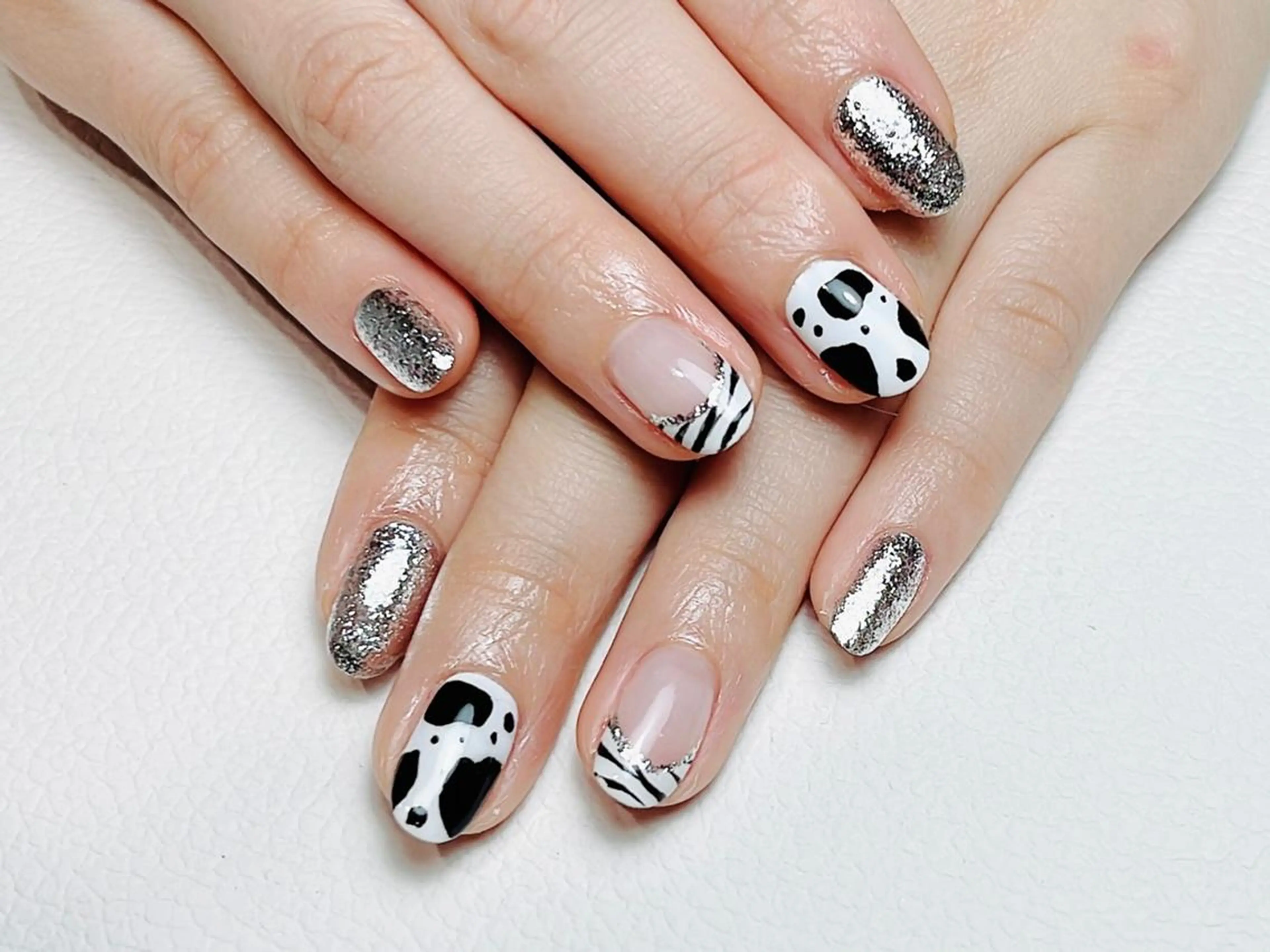 ネイル アートネイル Salute本店 🦋仲原里佳のネイルデザイン