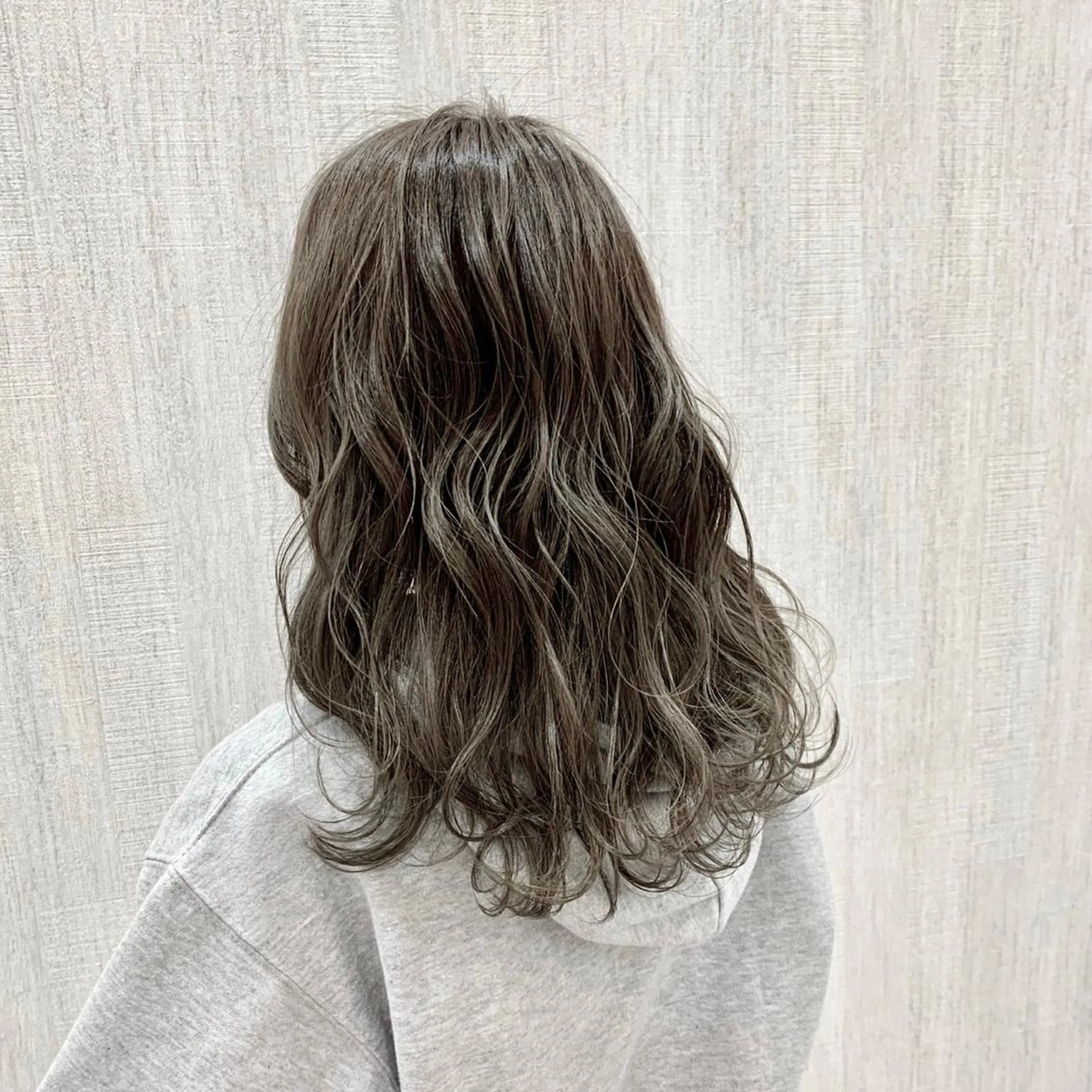 セミロング カット ヘアカラー トリートメント 店長✨レイヤー✖️ 髪質改善✖️韓国ヘアのヘアスタイル