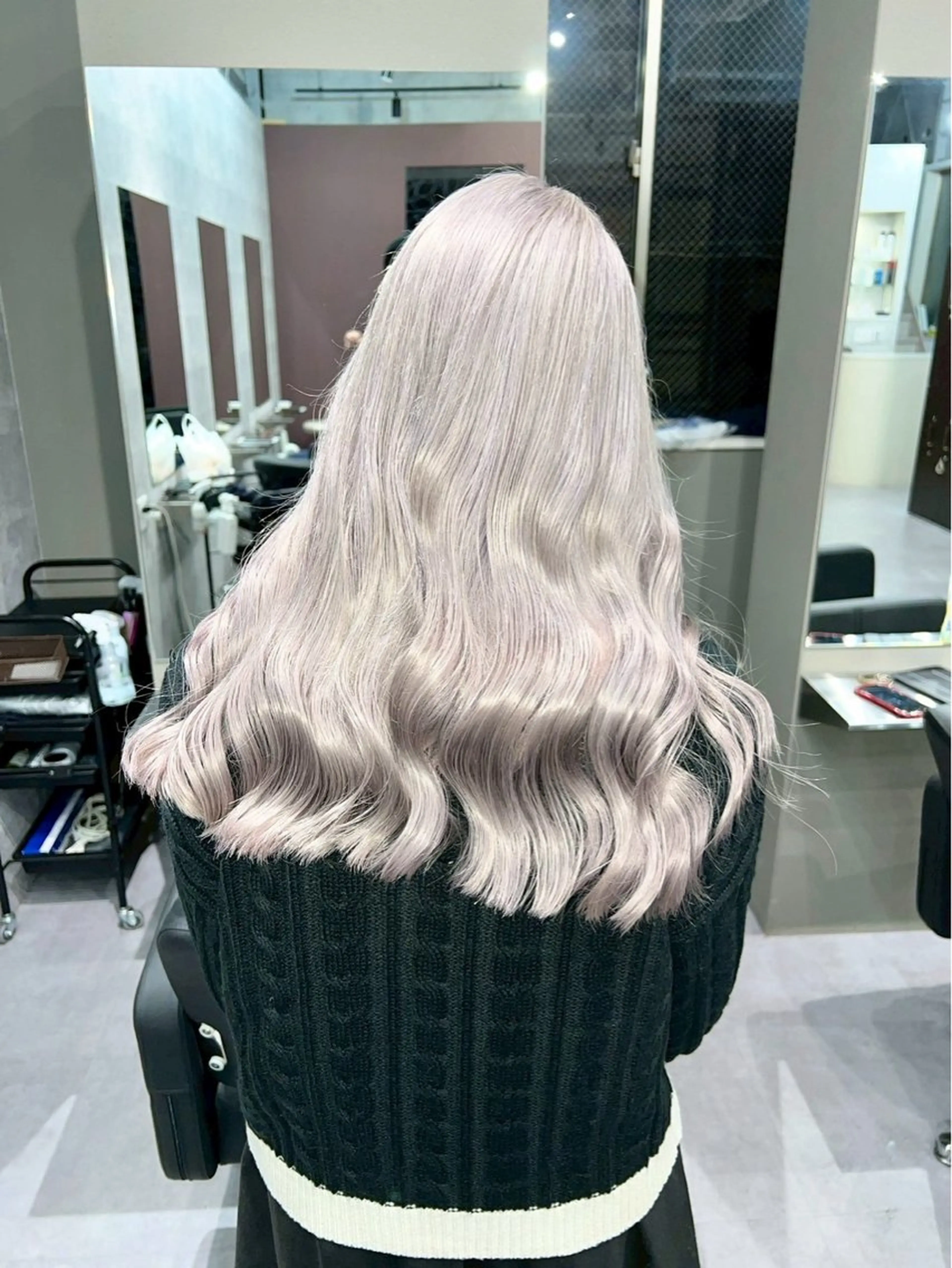 セミロング カラー ヘアカラー SEINA️️/烏丸 ブリーチ/ハイトーンのヘアスタイル