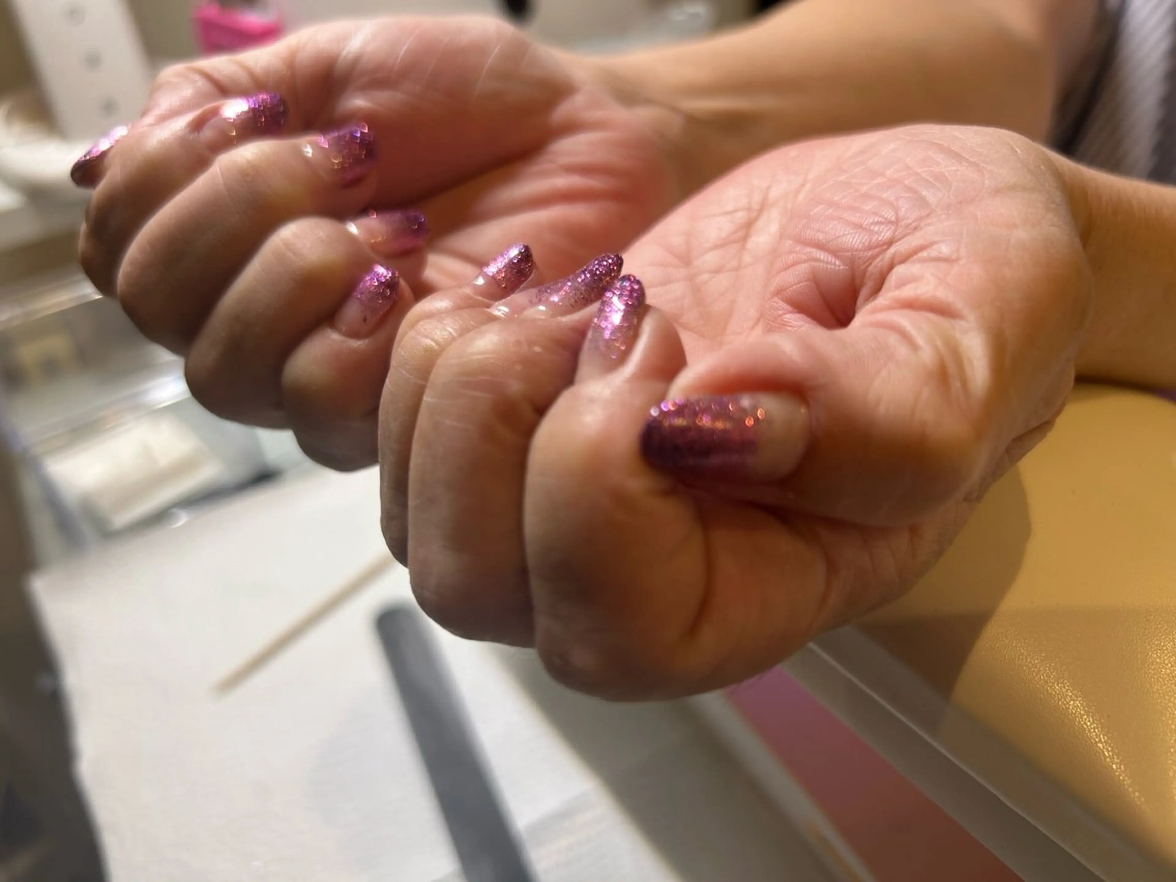 ハンドネイル ラメカラーの写真