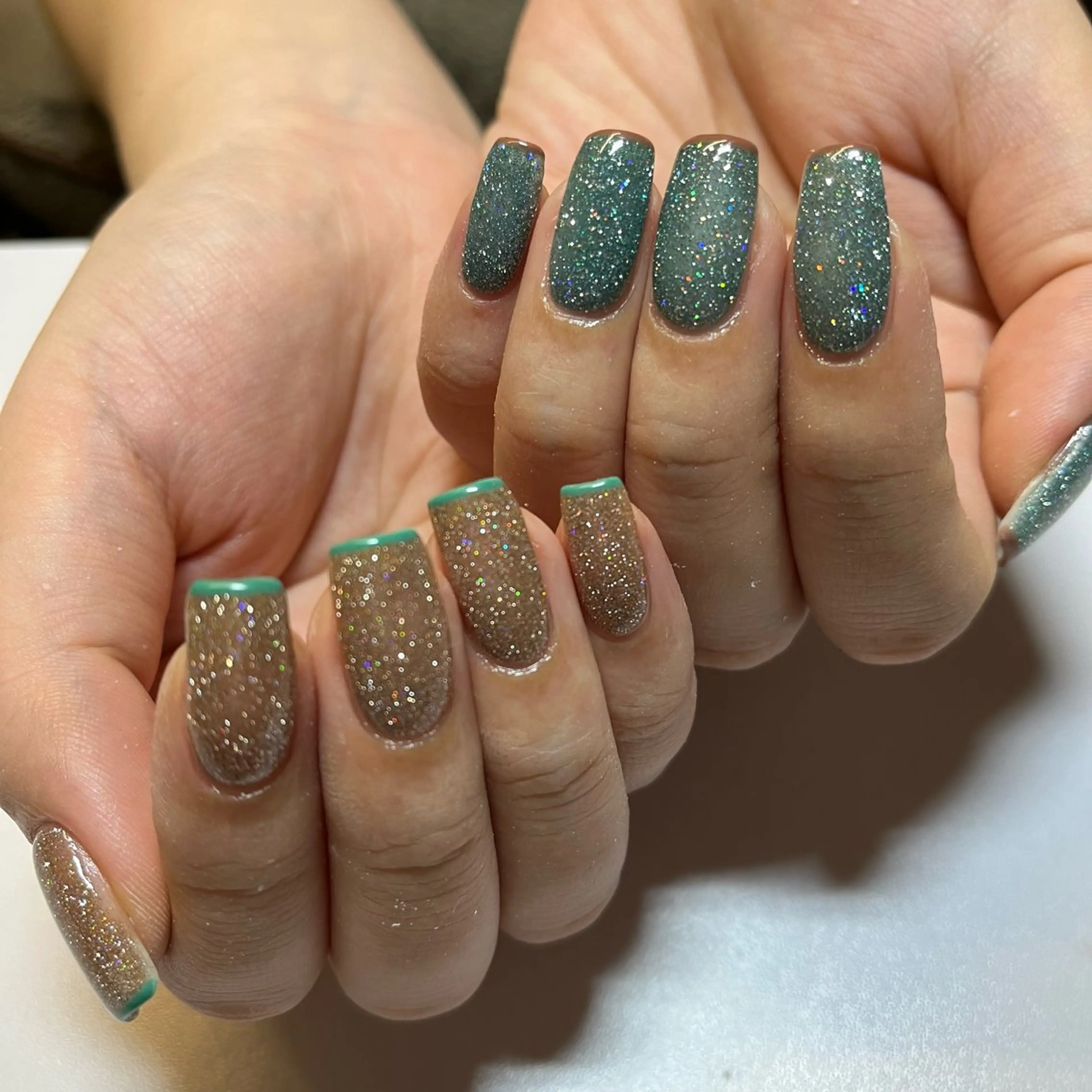 ミディアム watabe .のネイルデザイン