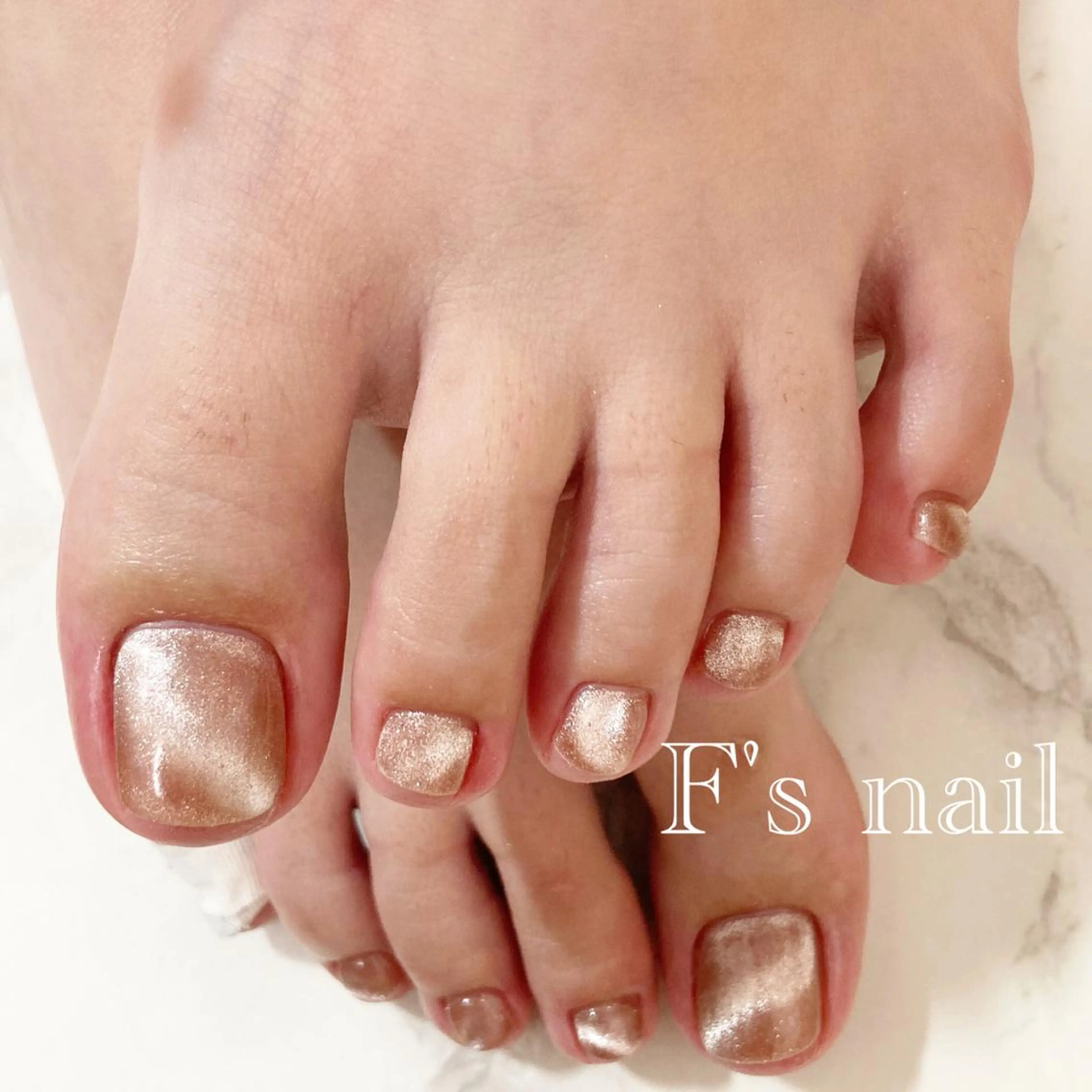 マグネット1色コース✨ソフトジェルオフあり/カラー変更🆗/パラジェルベース込み✨/フットバスつき✨の写真