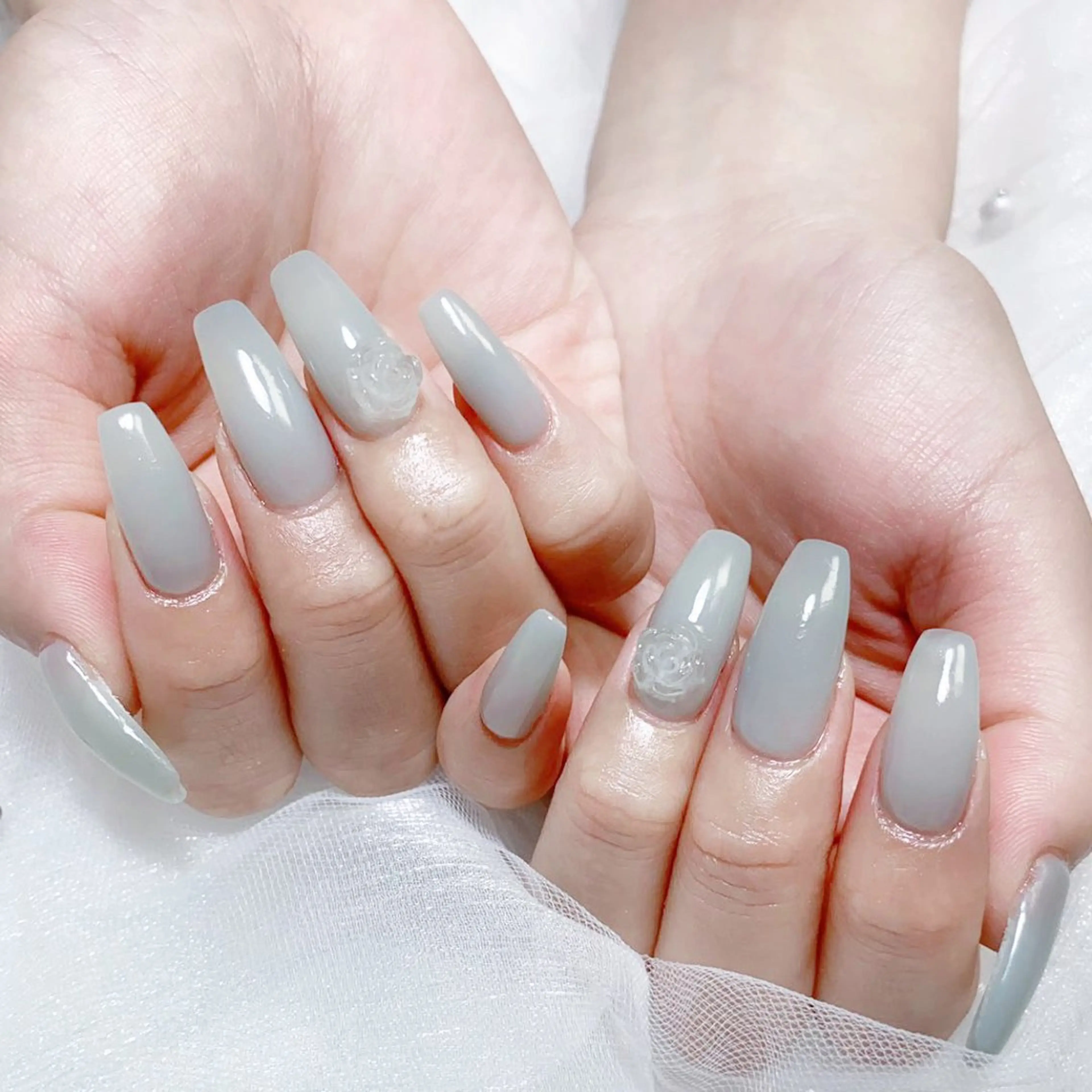 ネイル アートネイル オーロラネイル ガーリー キラキラネイル 韓国ネイル ハンドネイル Nail salon 木にいるのネイルデザイン