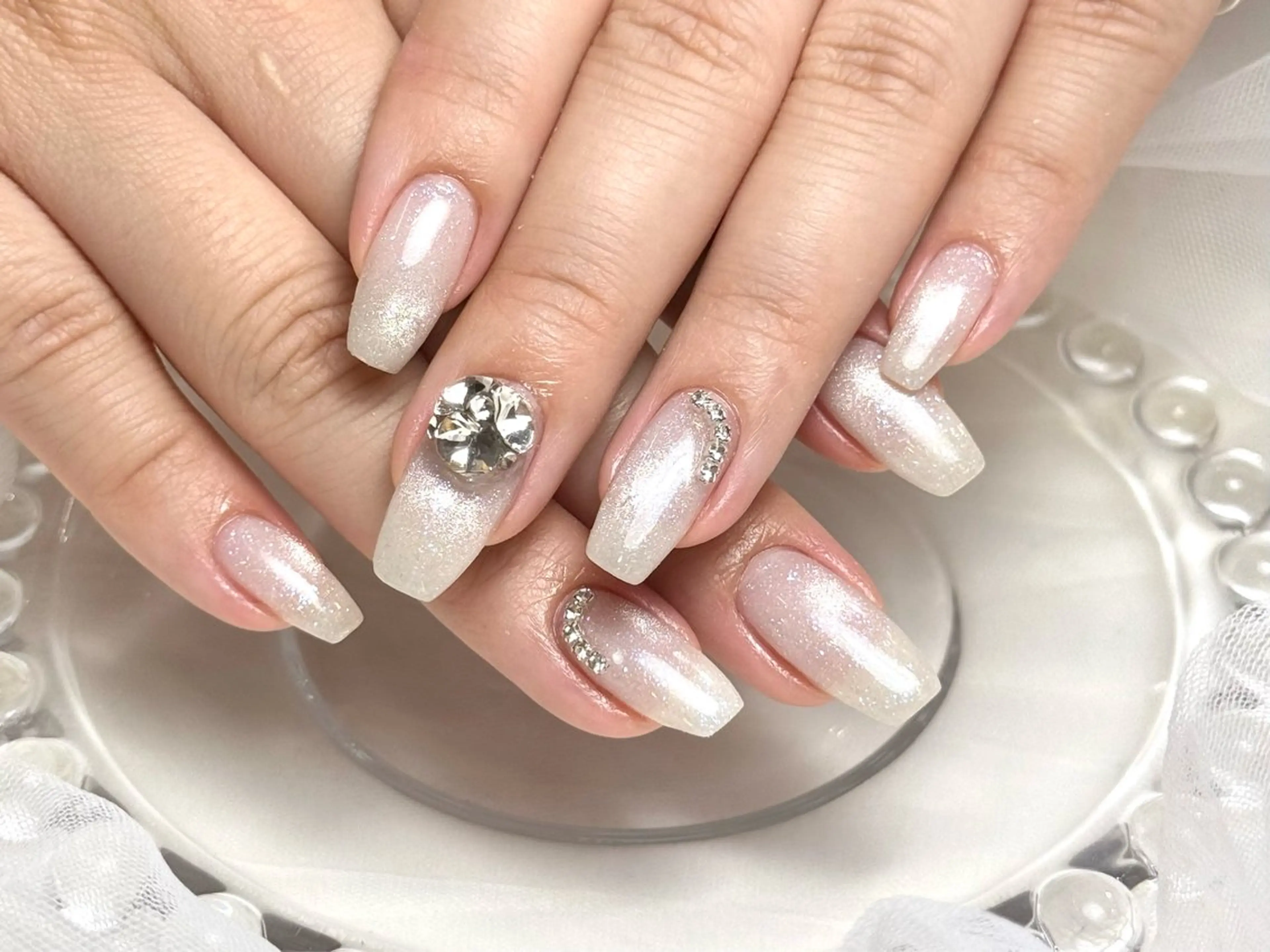 ネイル マグネットネイル PADA HALNAのネイルデザイン