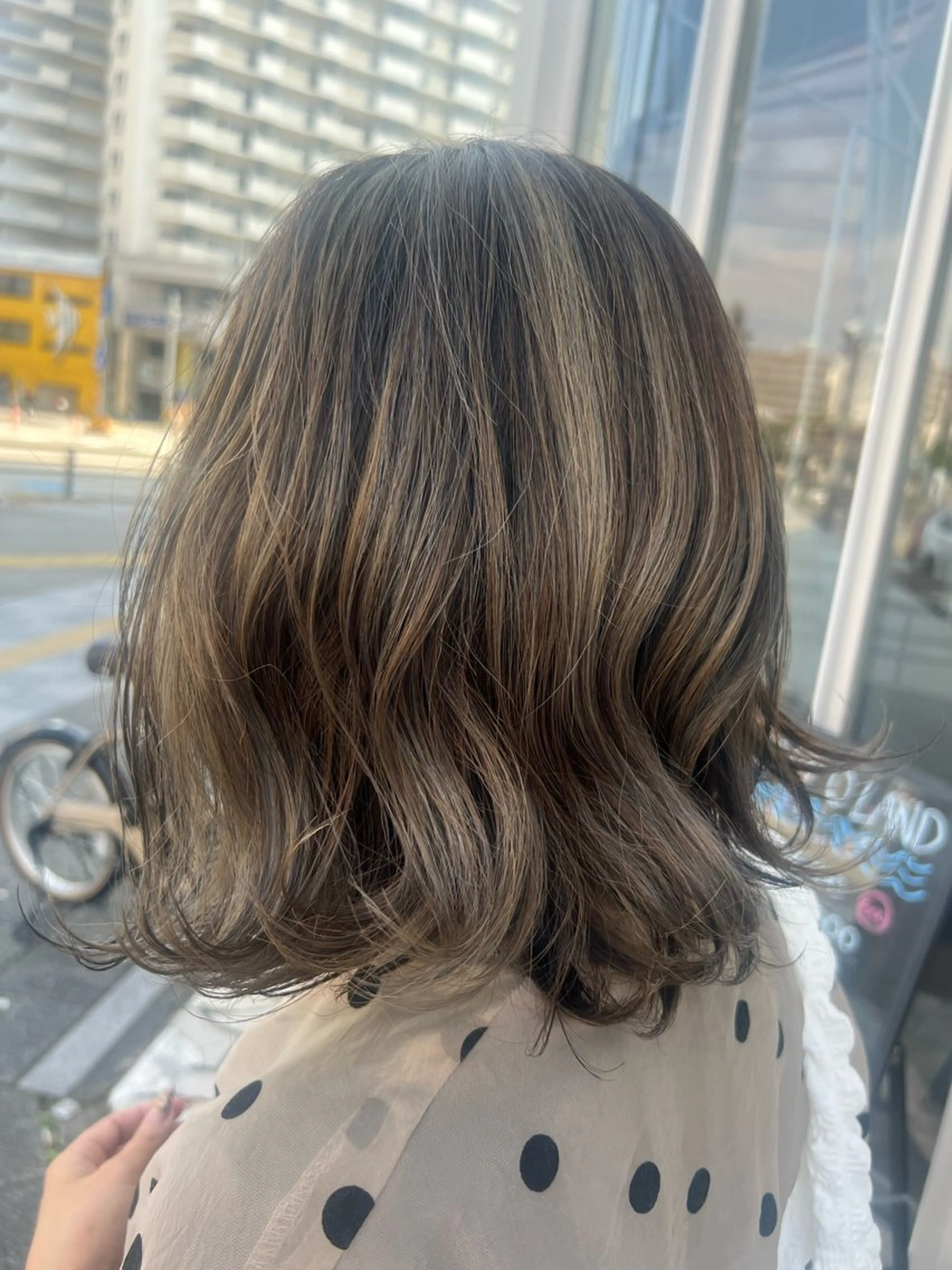 ミディアム カラー カット ヘアカラー トリートメント 鶴見 和美のヘアスタイル
