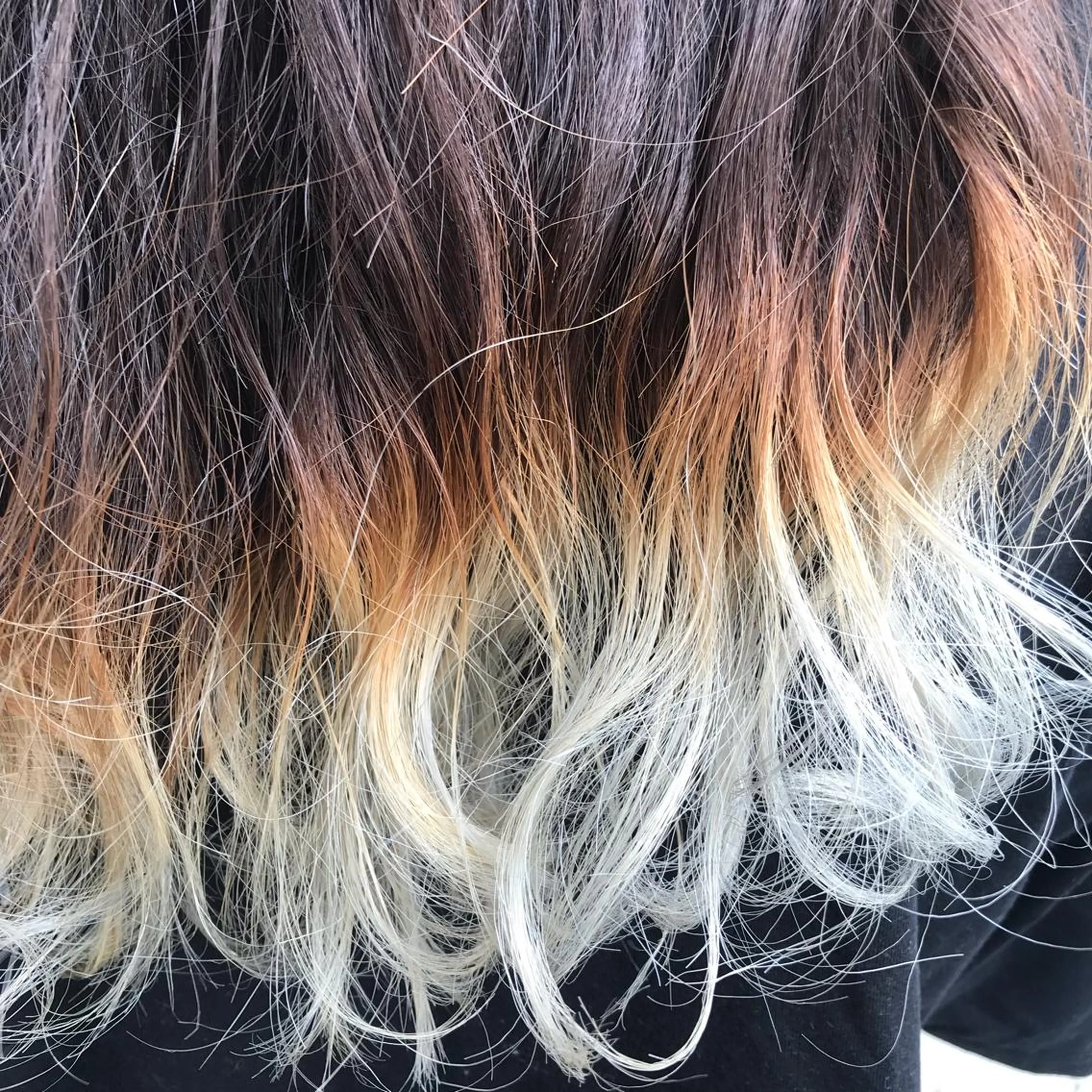 ロング カラー 一ノ瀬 蘭のヘアスタイル