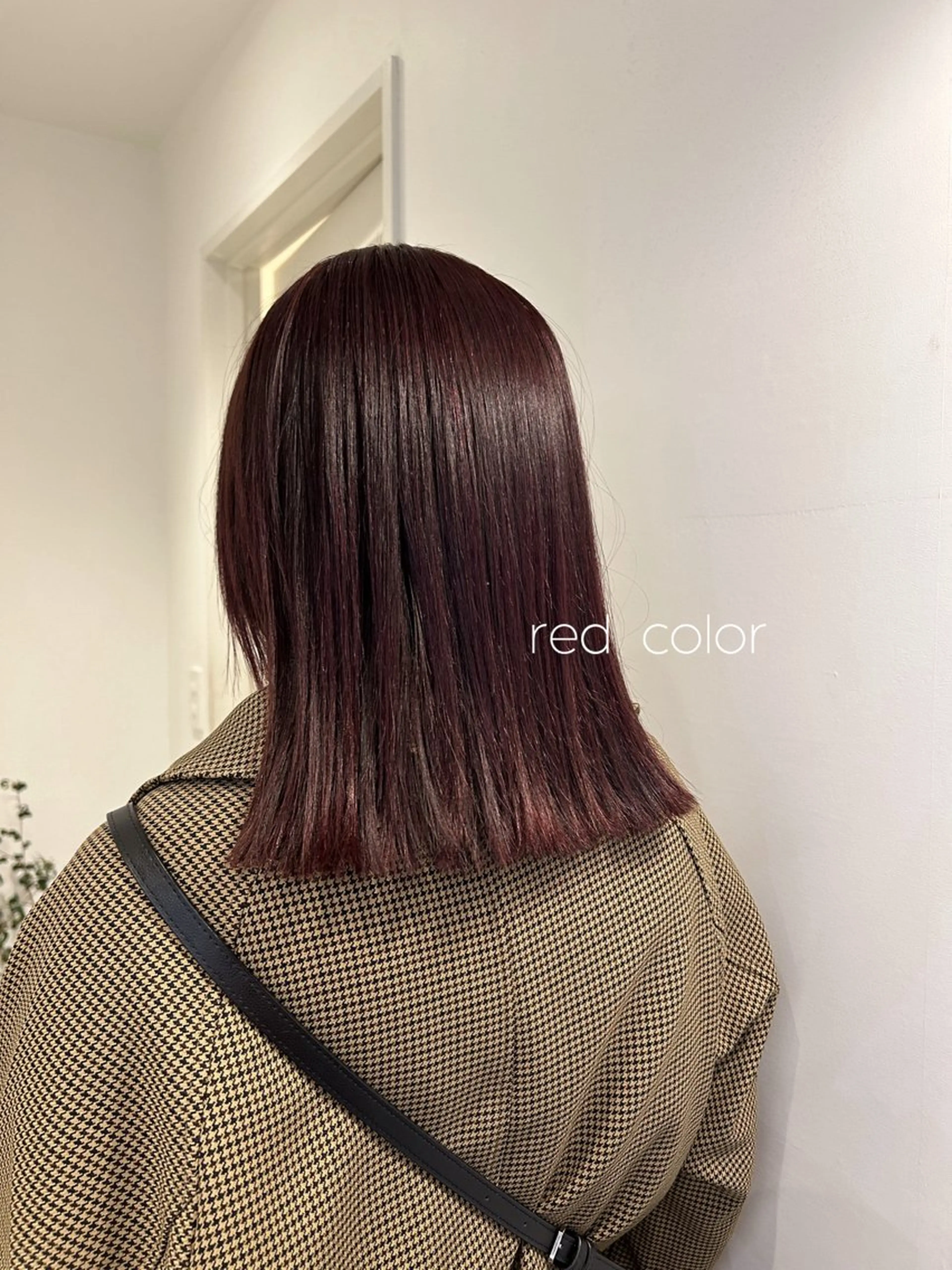 ミディアム カラー 湯浅 美葉のヘアスタイル