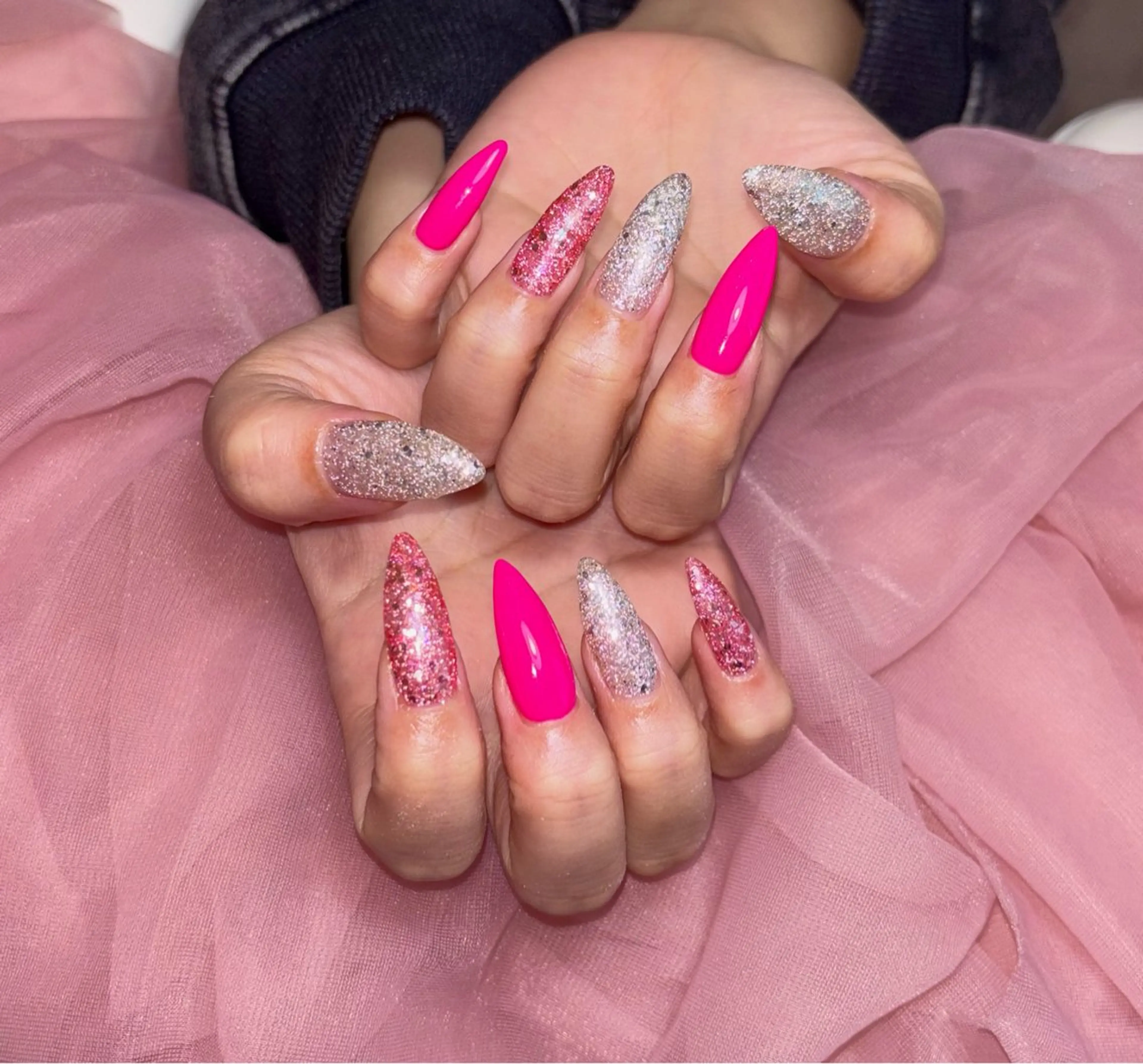 ネイル ハンドネイル 𝐁𝐞𝐥𝐥 𝐦𝐞のネイルデザイン